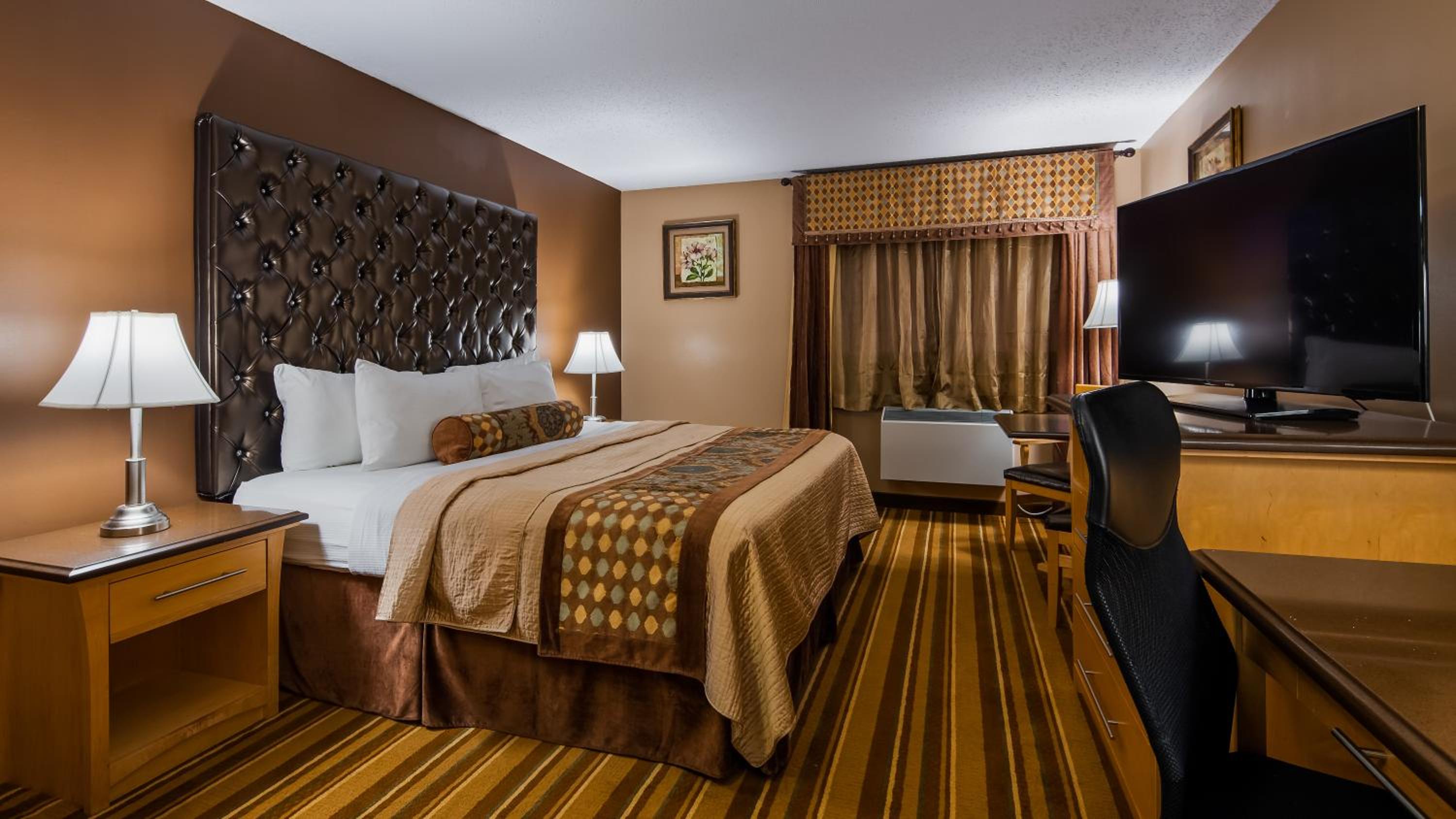King Room - Non-Smoking photo 1