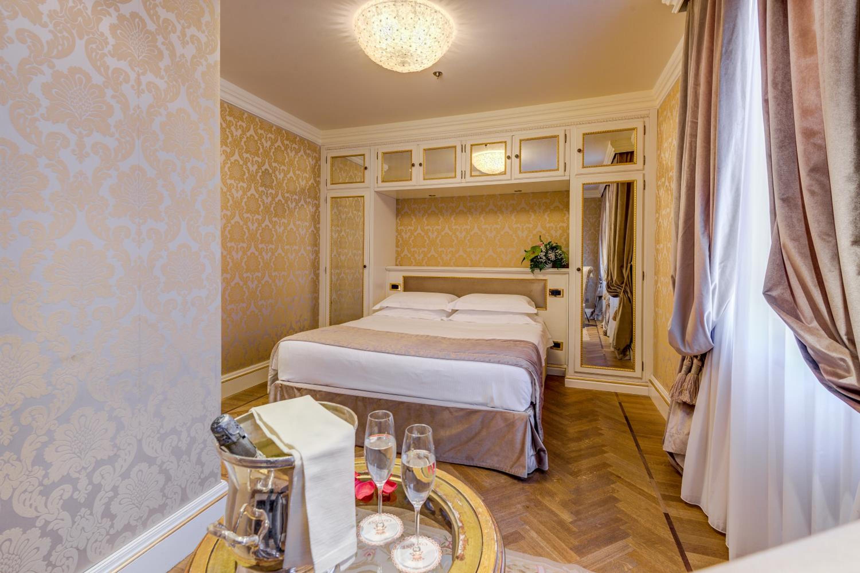 Classic Double Room photo 1