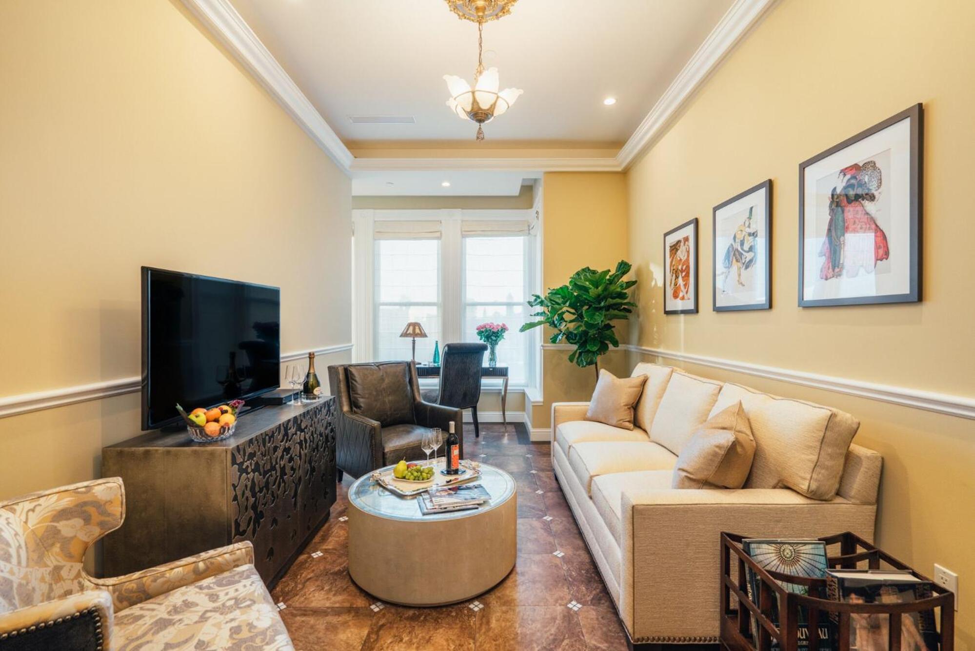Suite with City View