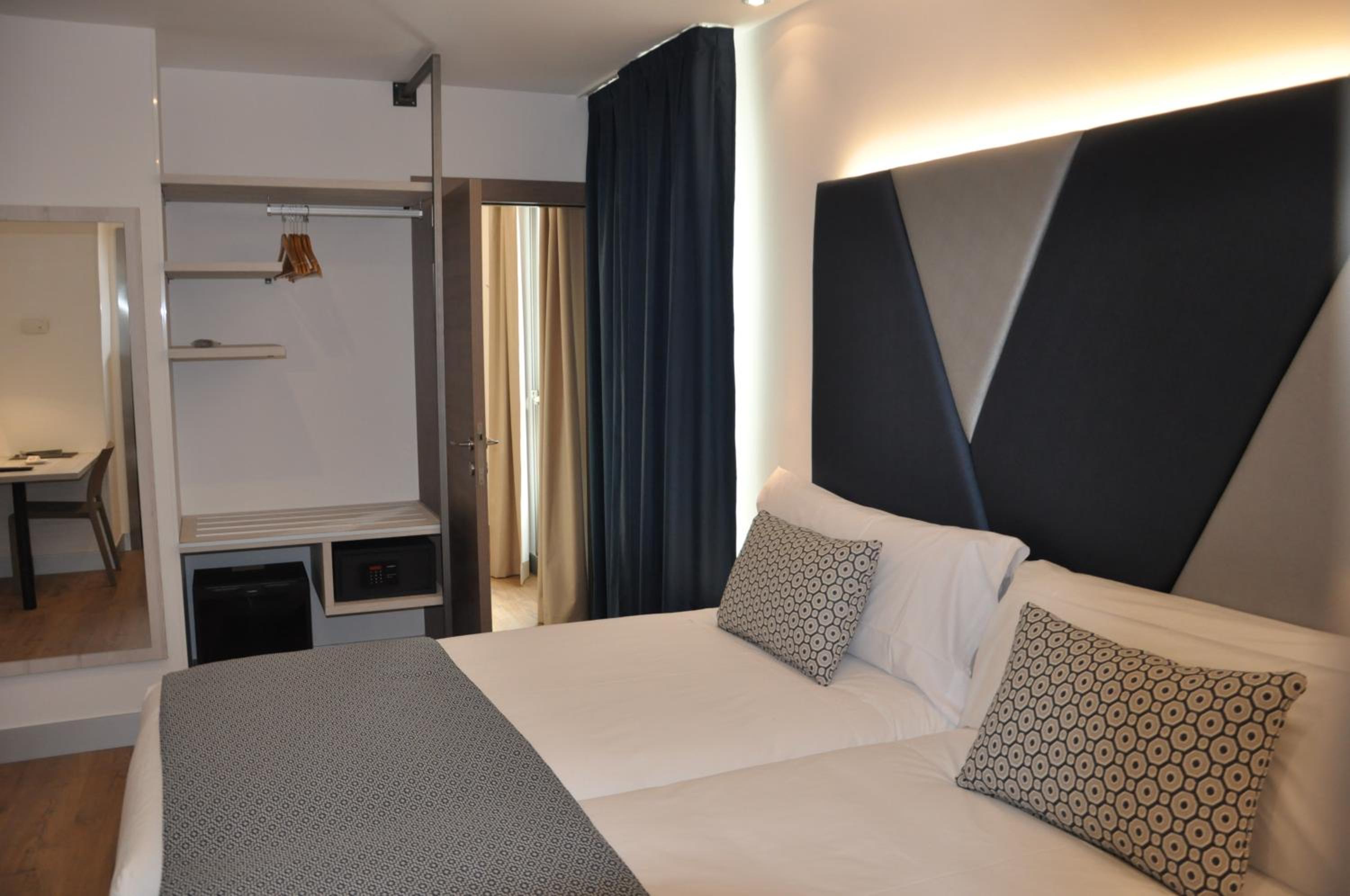 Two Connecting Double Rooms photo 3