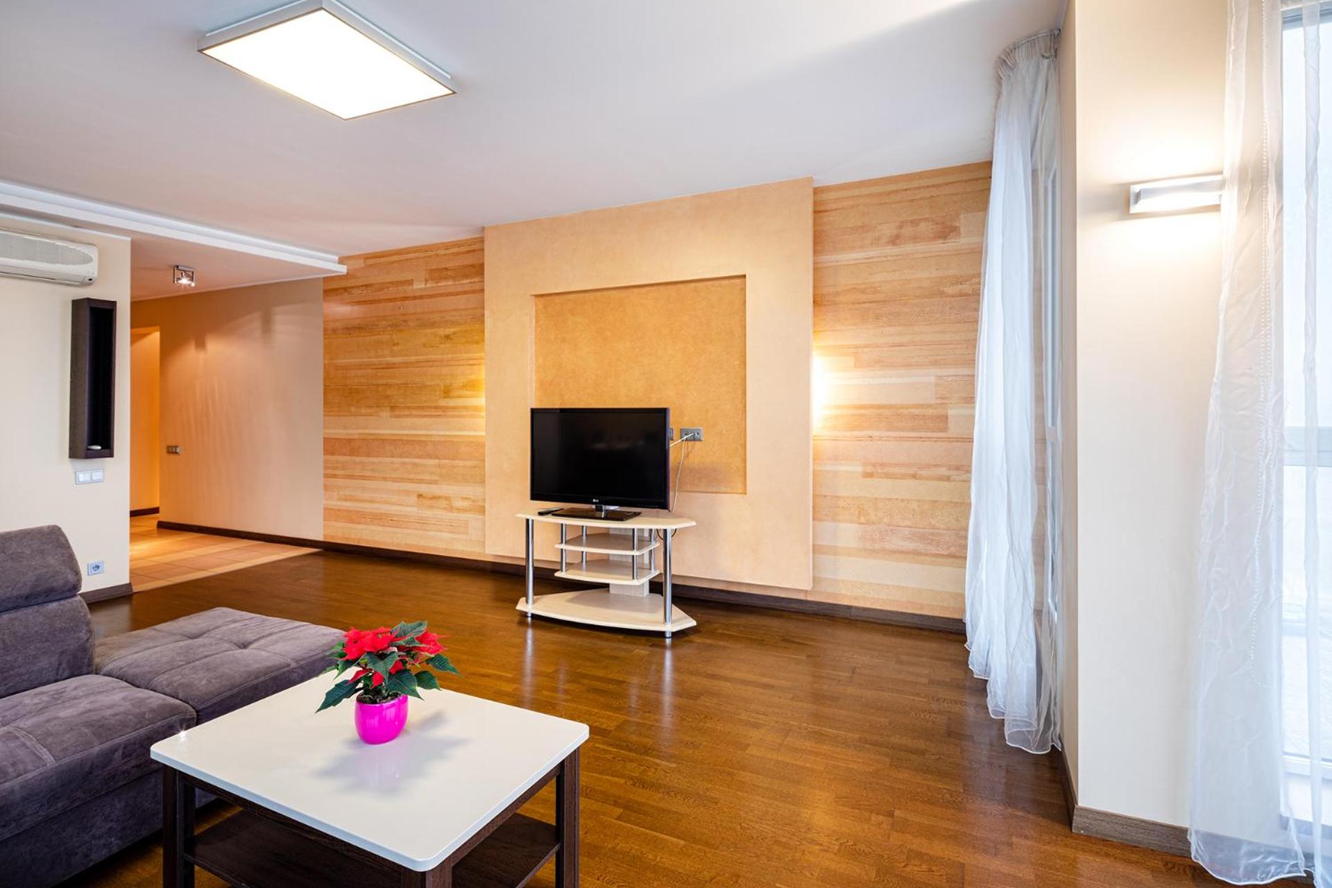 Two-Bedroom Apartment - Photo 22