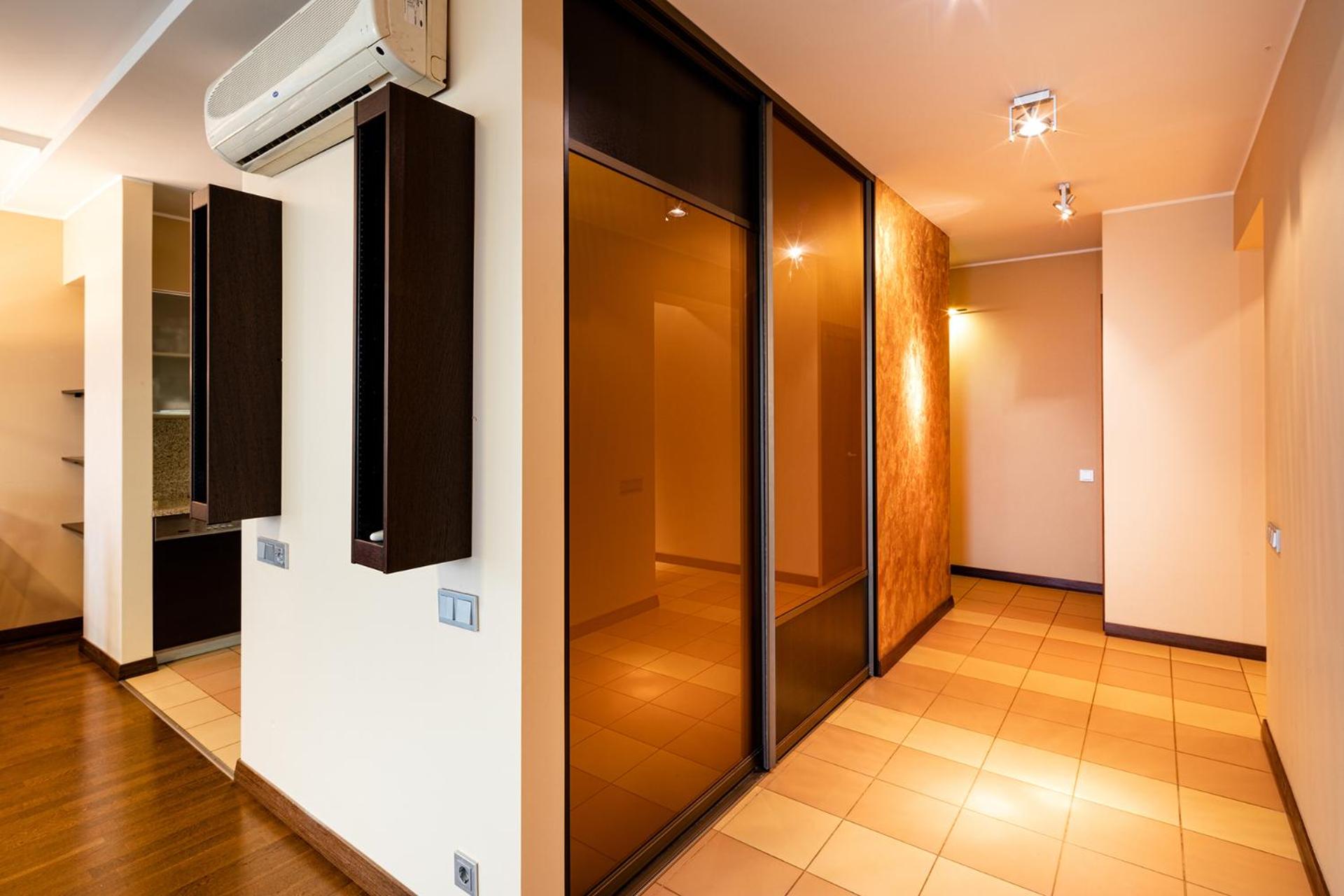 Two-Bedroom Apartment - Photo 3