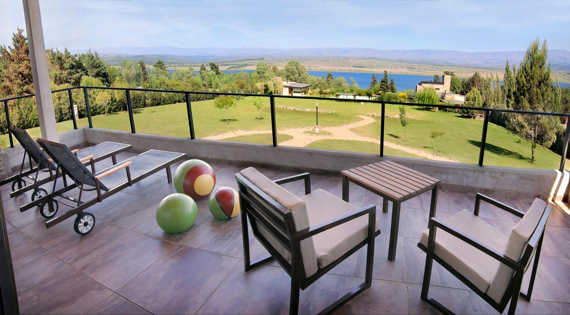 Suite With Lake View photo 3