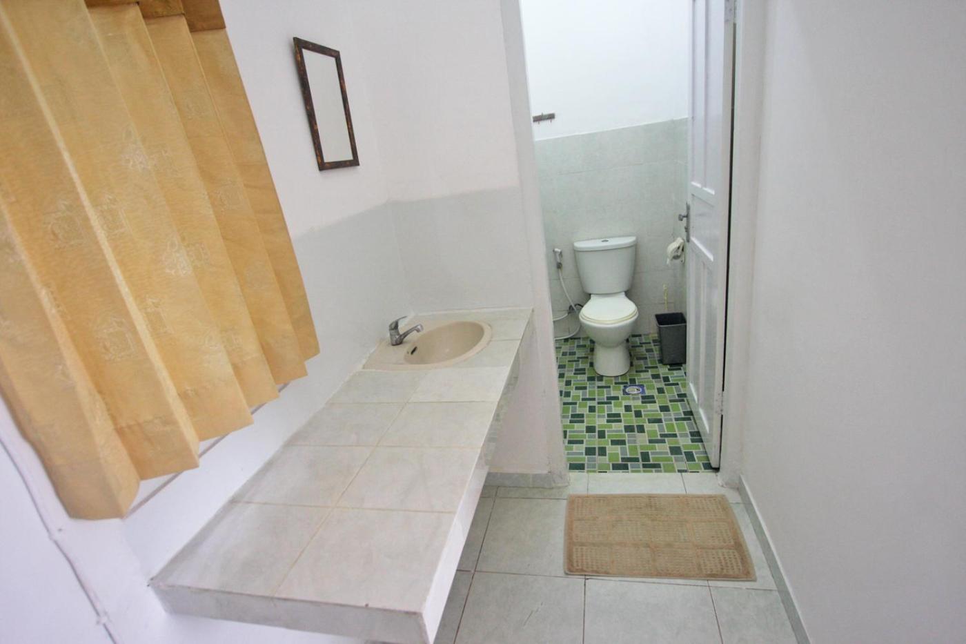 Standard Triple Room with AC photo 3