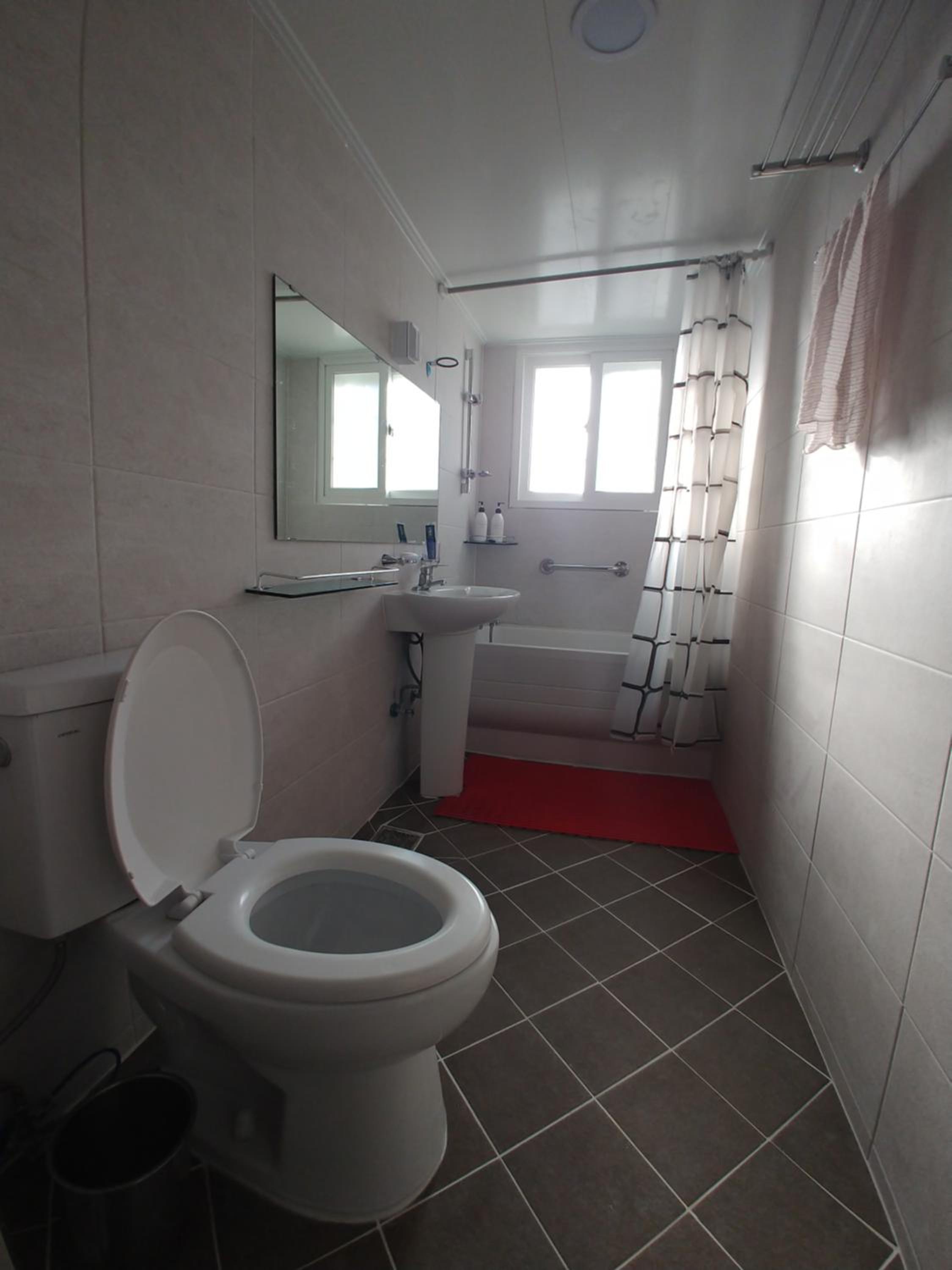 Standard Double Room - Photo 7