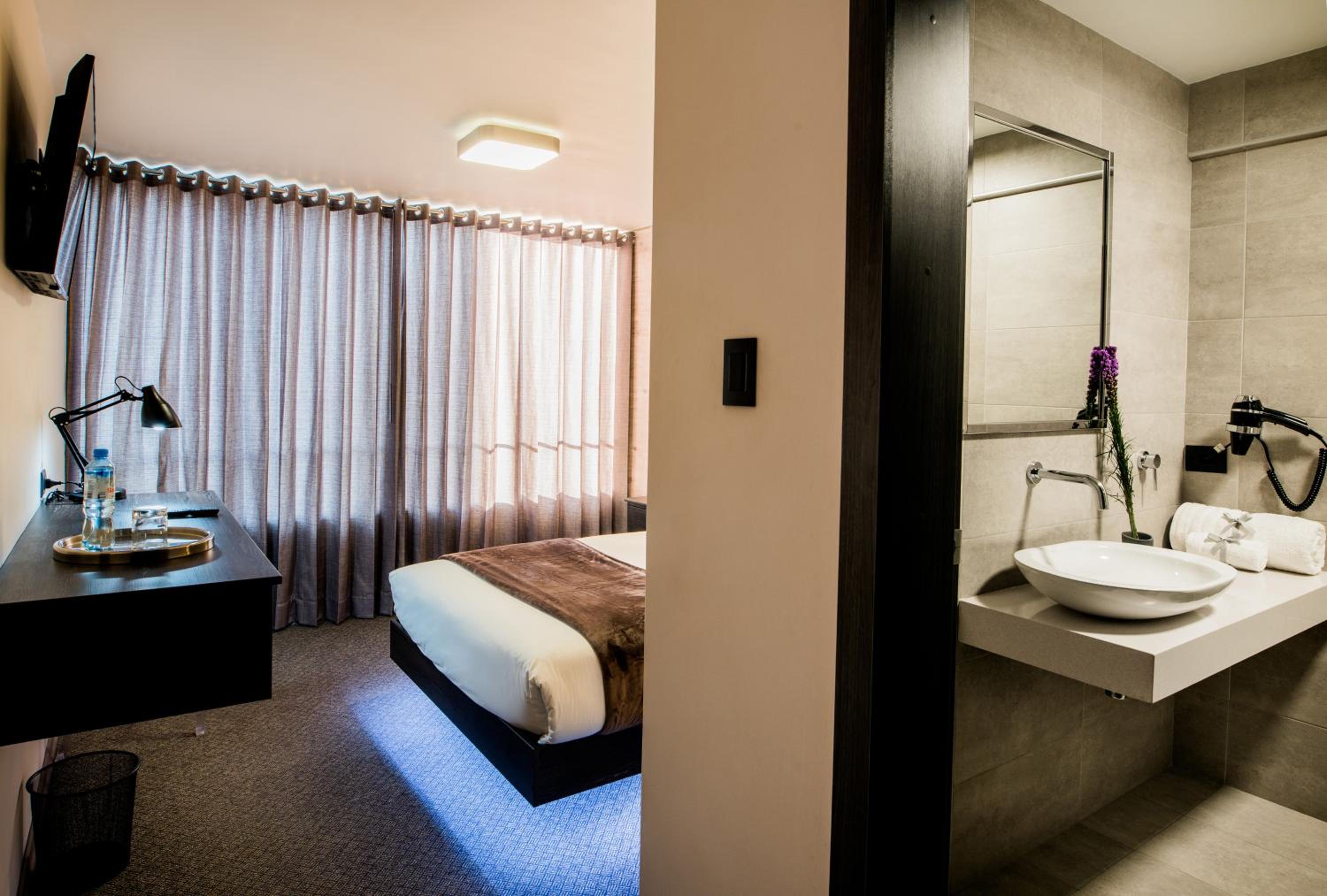 Single Room photo 3