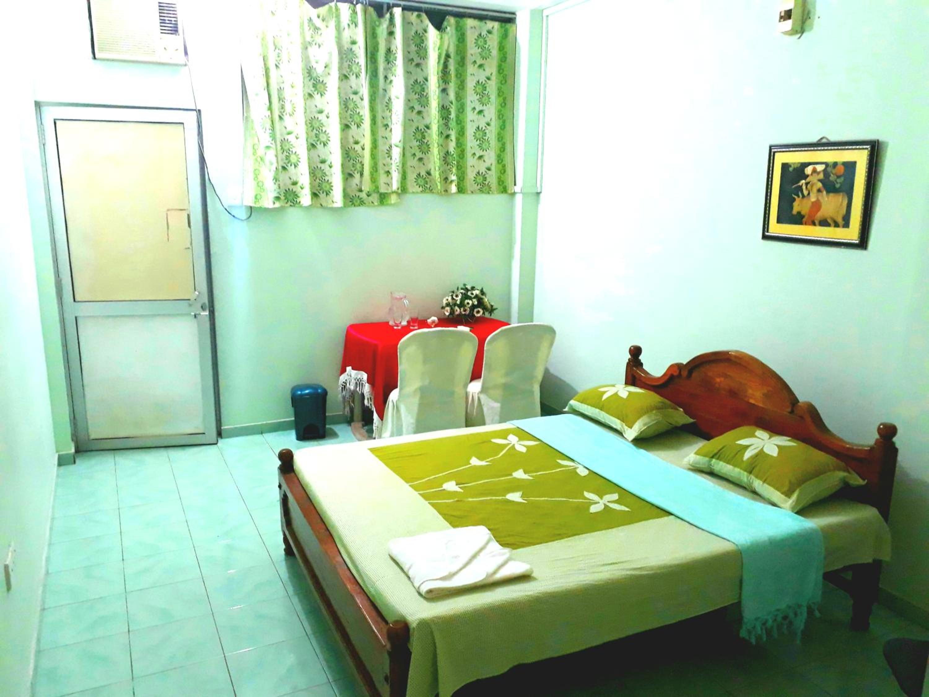 Double Room with Private Bathroom photo 2