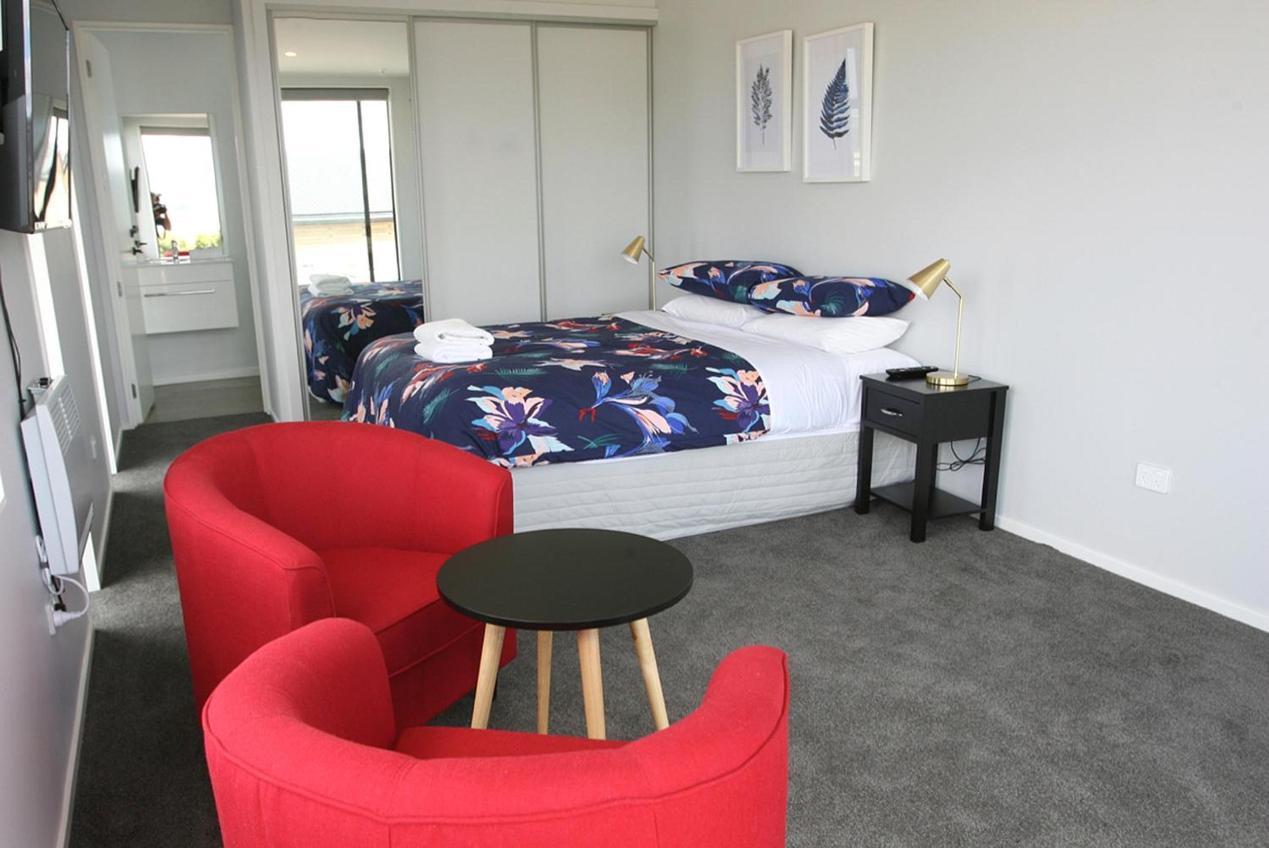 Downstairs Studio Apartment photo 1