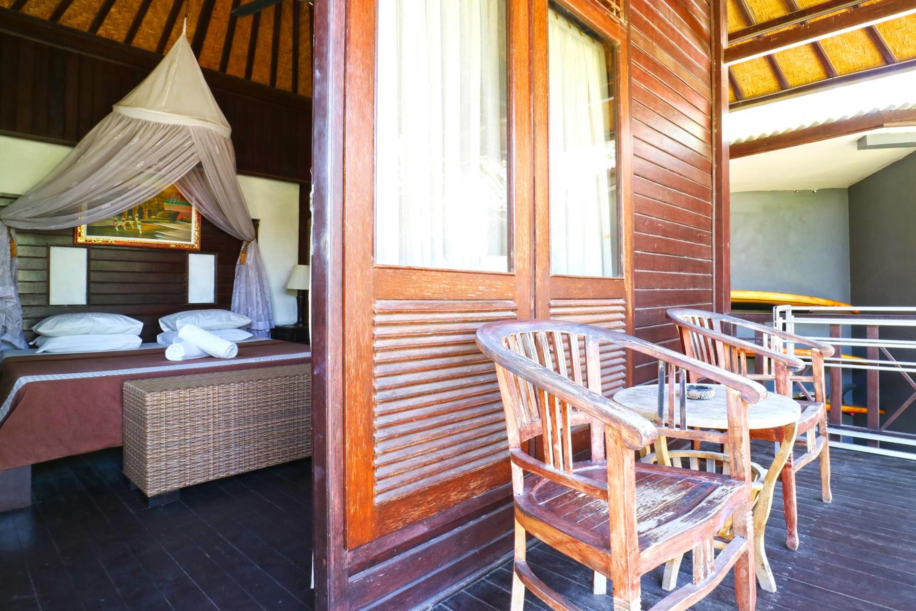 Superior Bungalow photo 2
