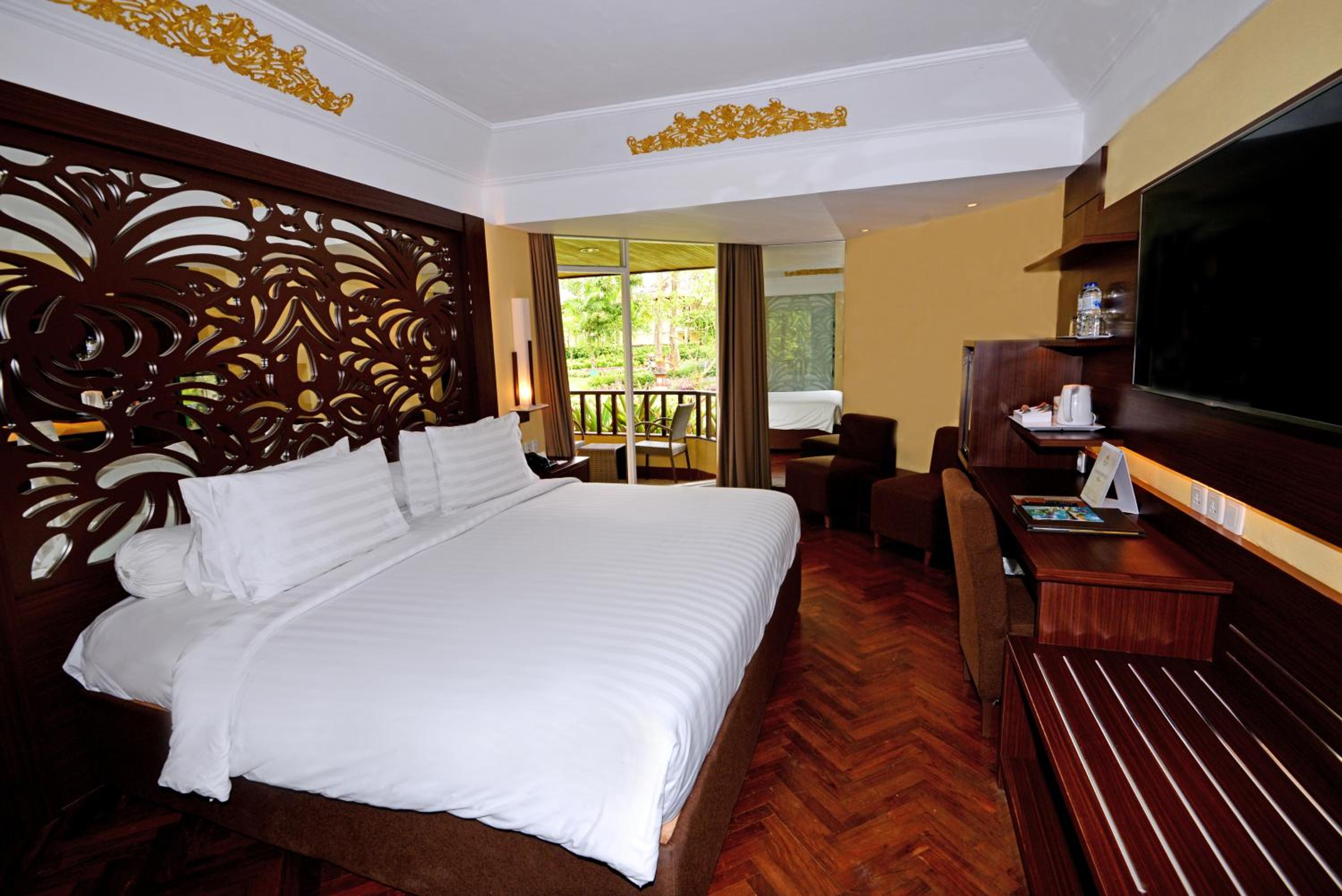 Club Double Room - Photo 3