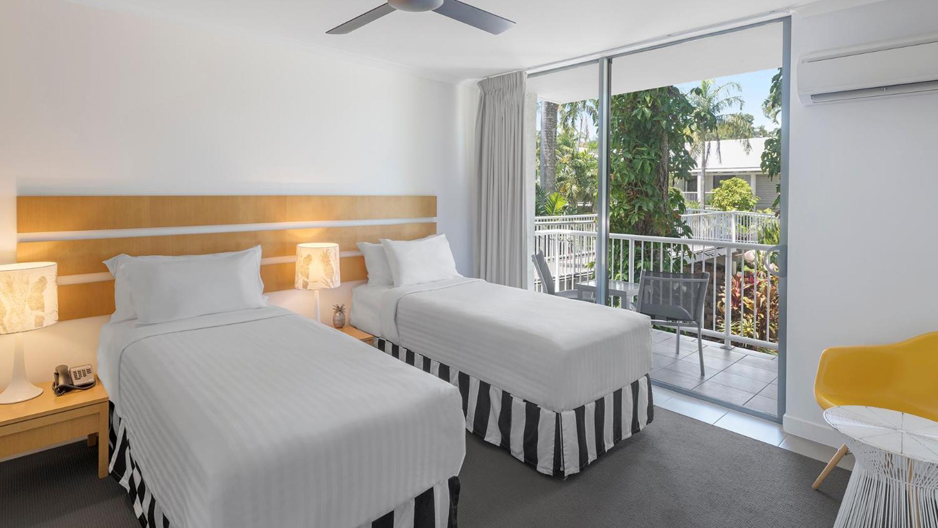 One-Bedroom Apartment with Pool View