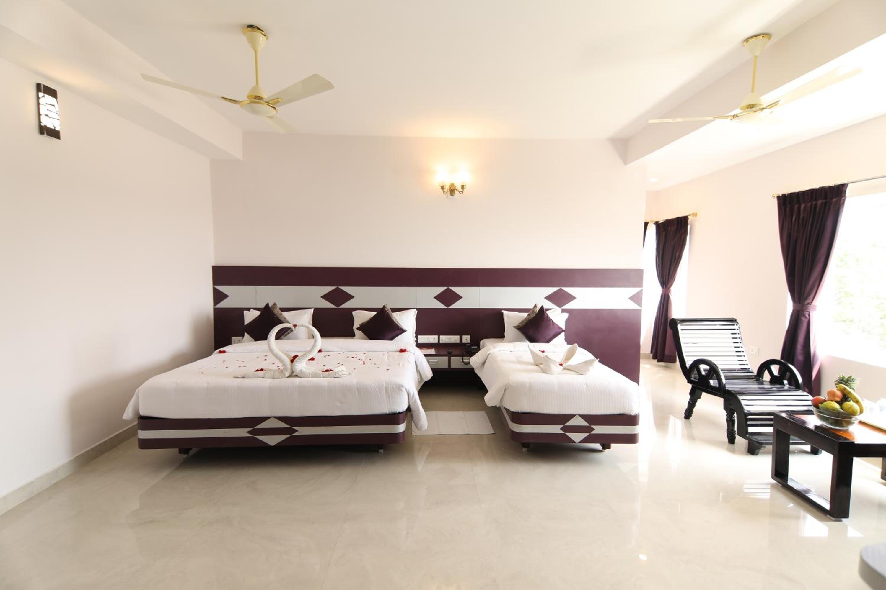 Standard Triple Room with Sea View - Photo 6