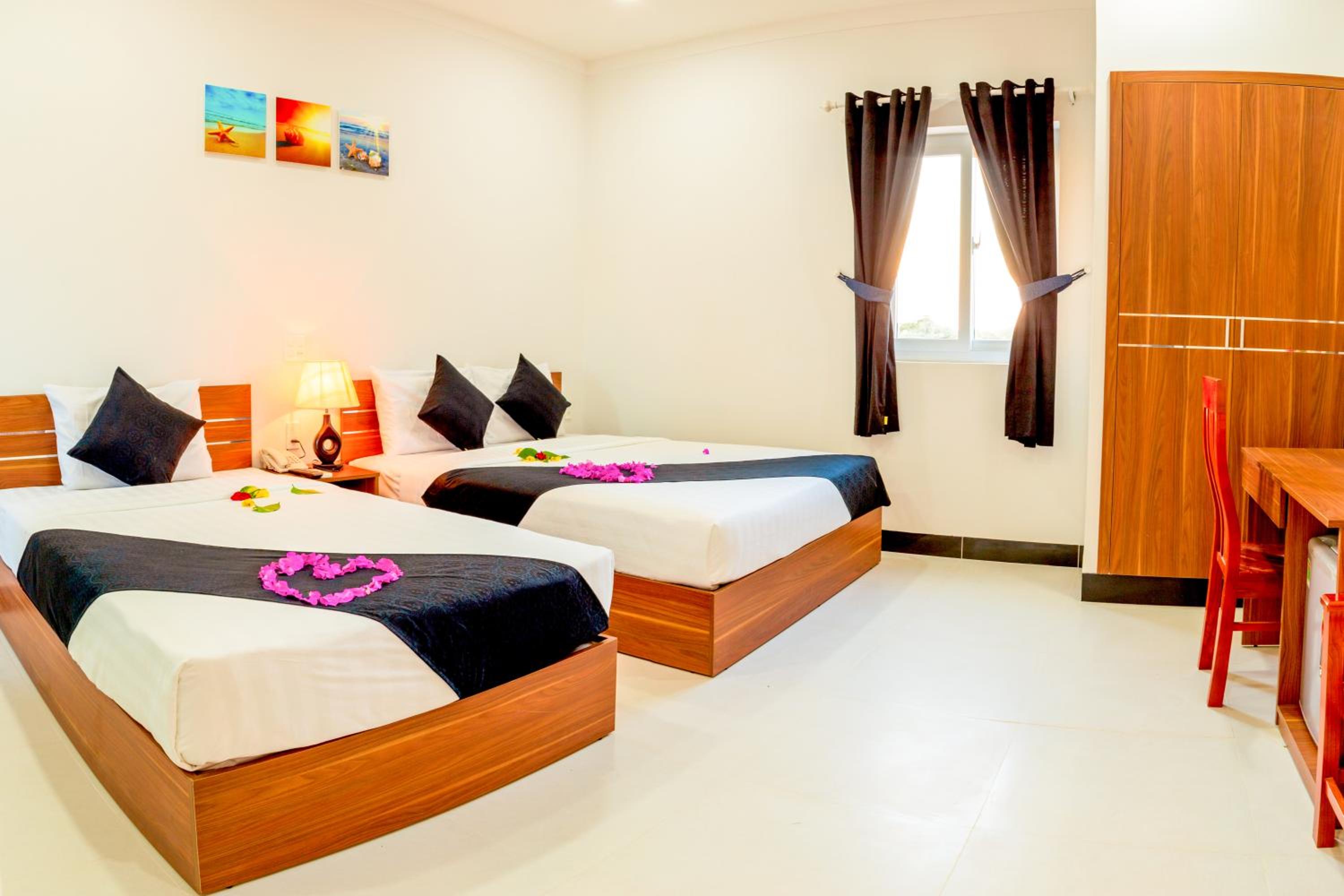 Deluxe Twin Room - Photo 8