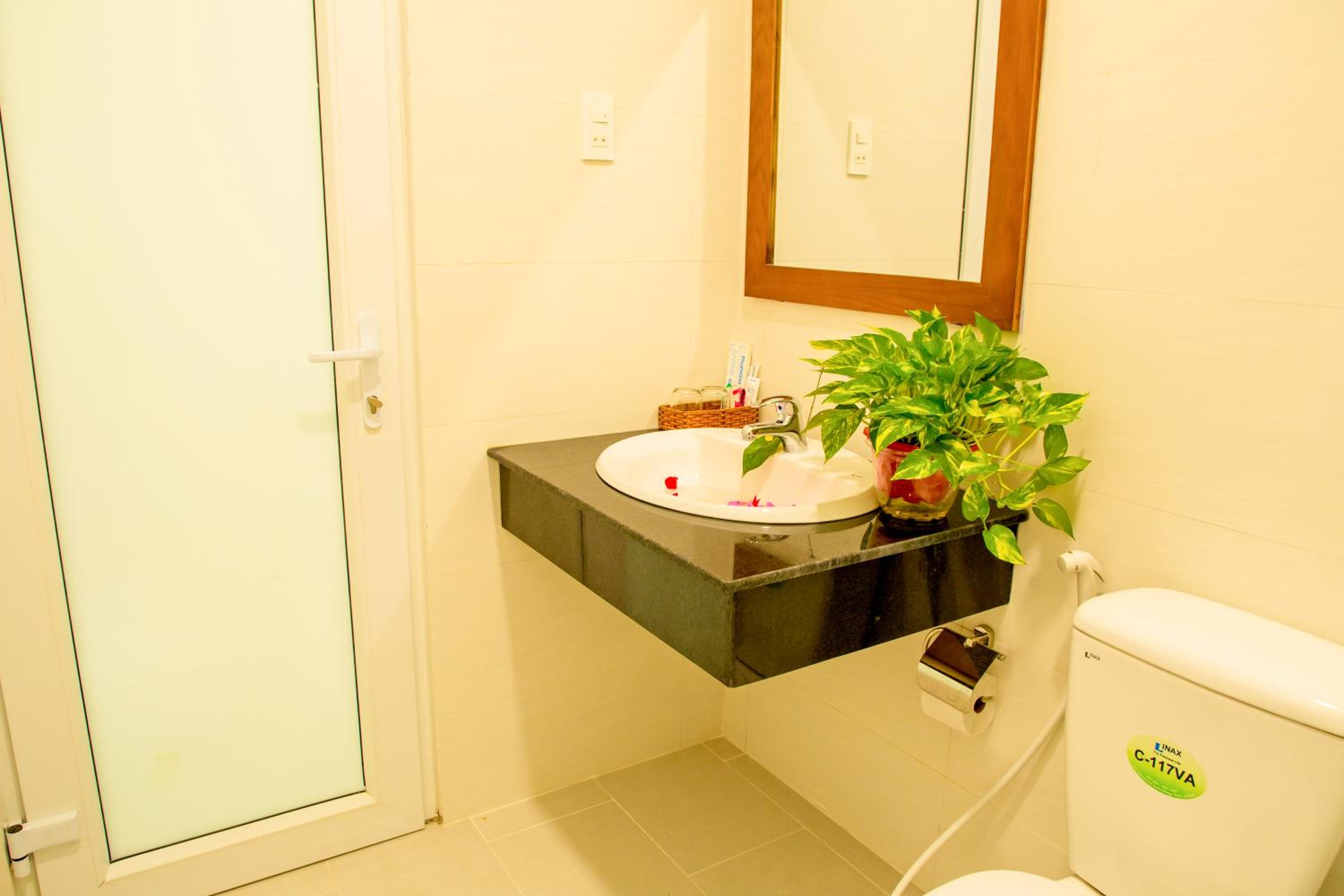 Deluxe Triple Room - Photo 2