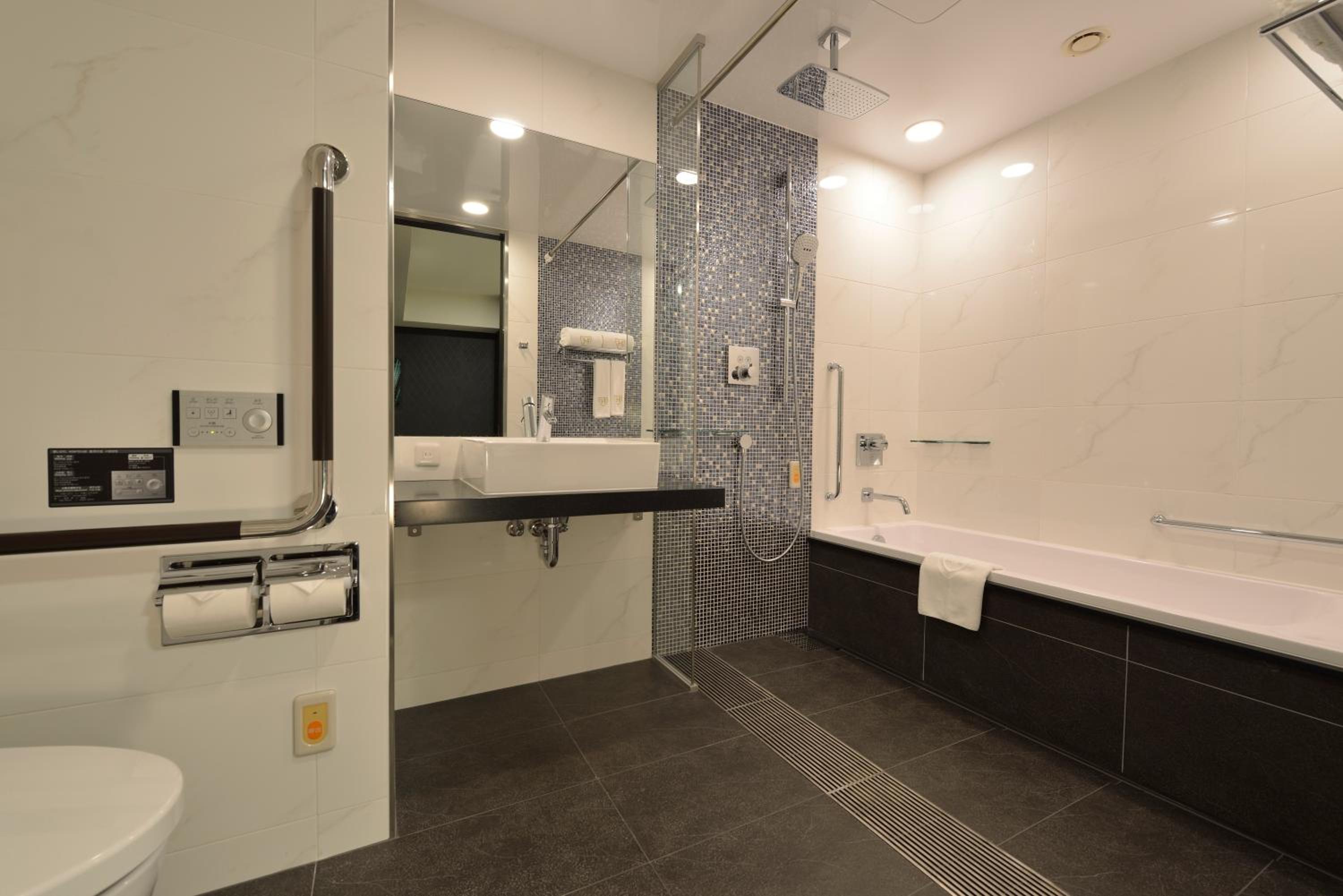 Deluxe Twin Room - Disability Access