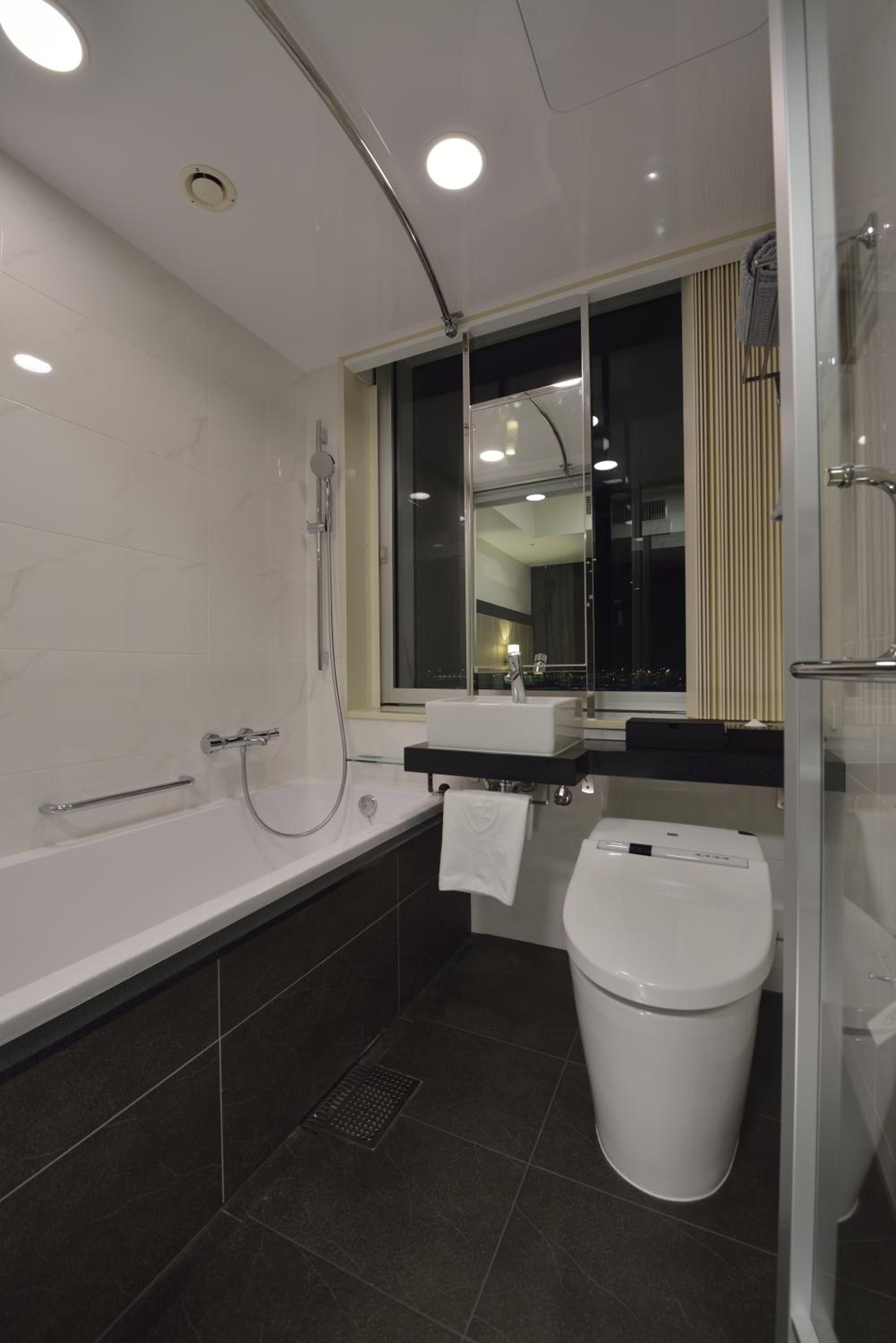 Premium Comfort Single Room with Complimentary Breakfast