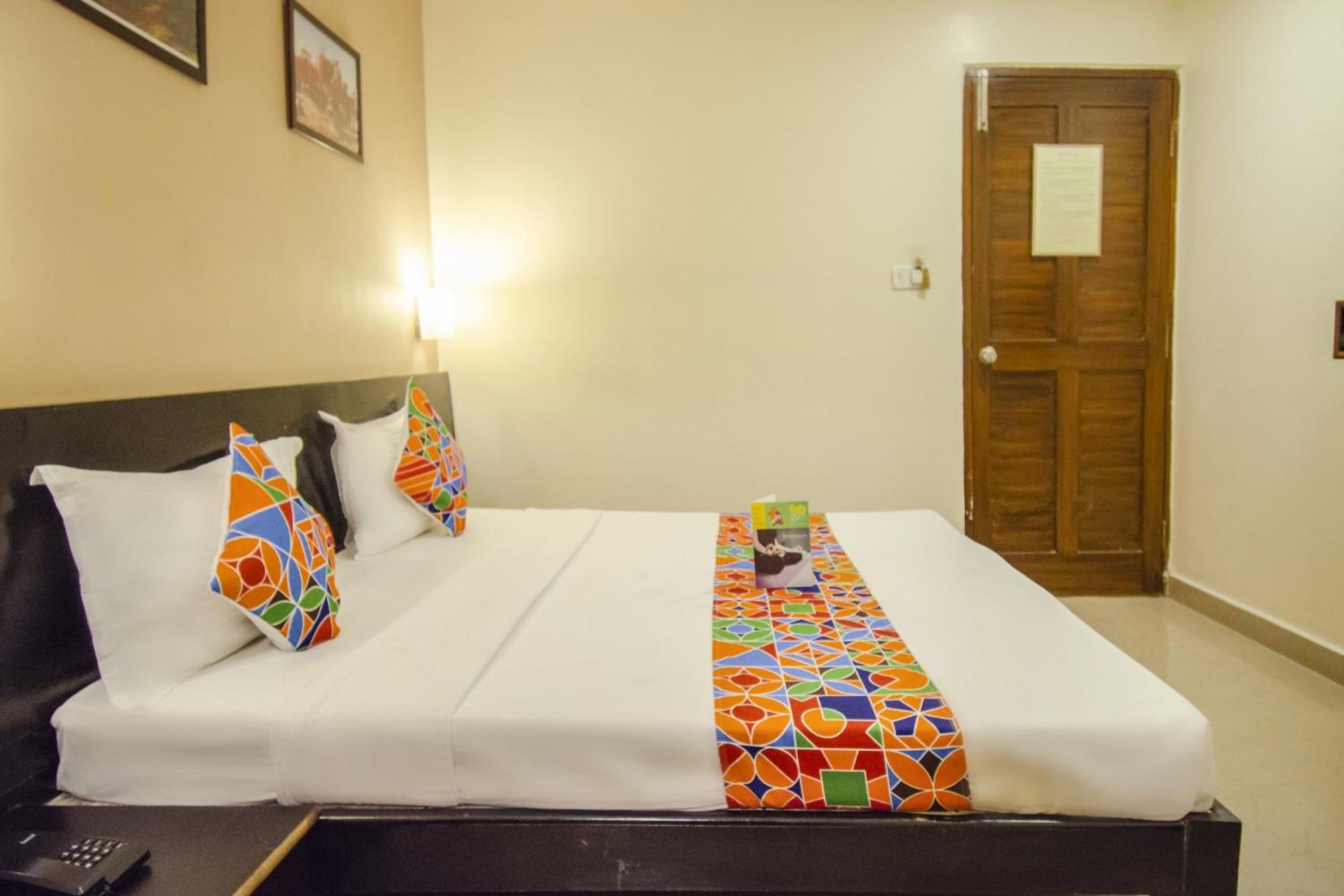 Deluxe Double AC Room - Photo 4