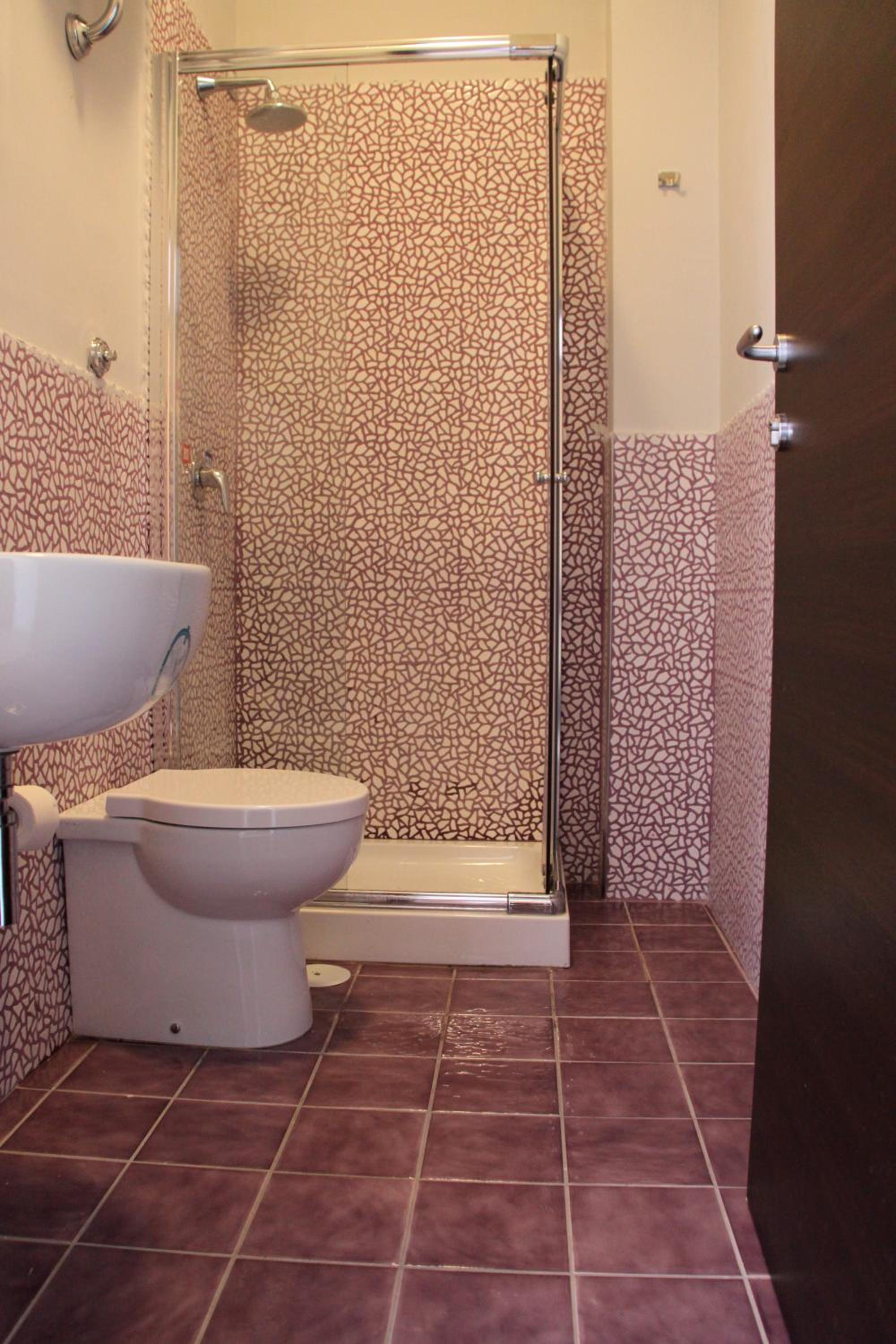 Twin Room with Bathroom photo 3
