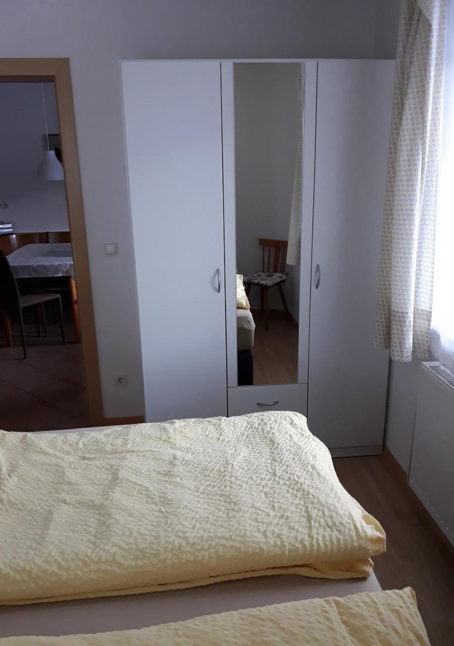 Apartment photo 2