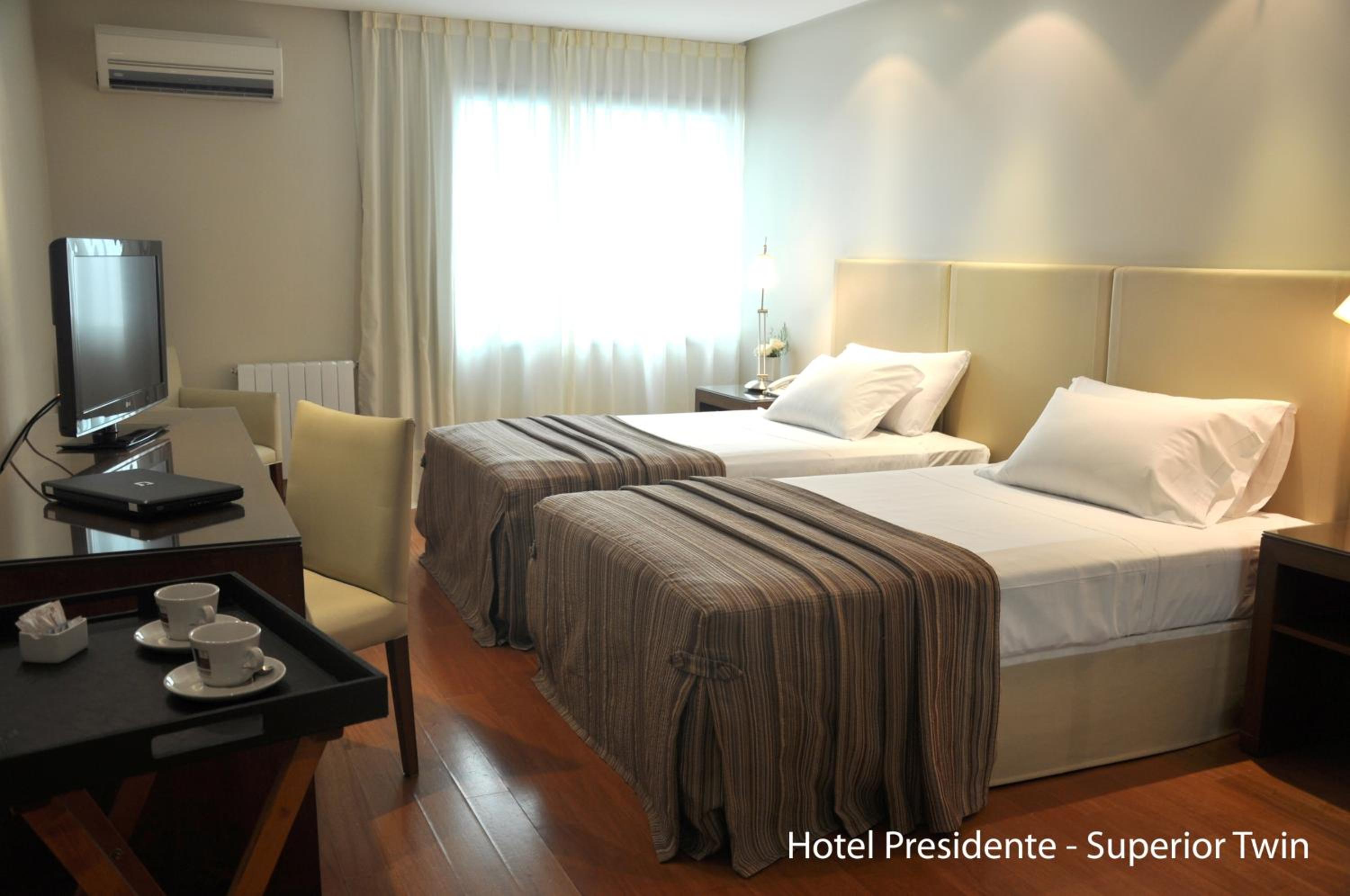 Superior Twin Room photo 3