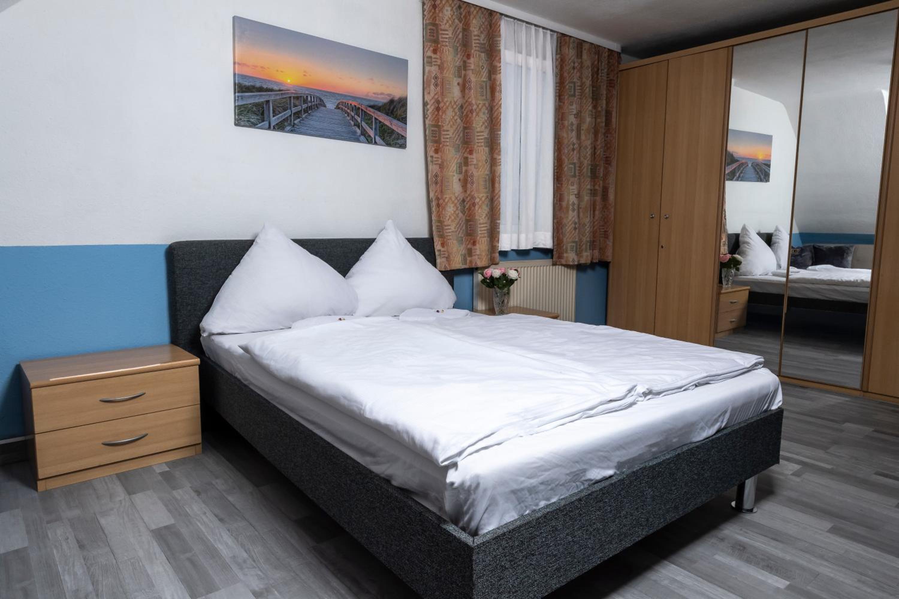 Triple Room with Shared Bathroom