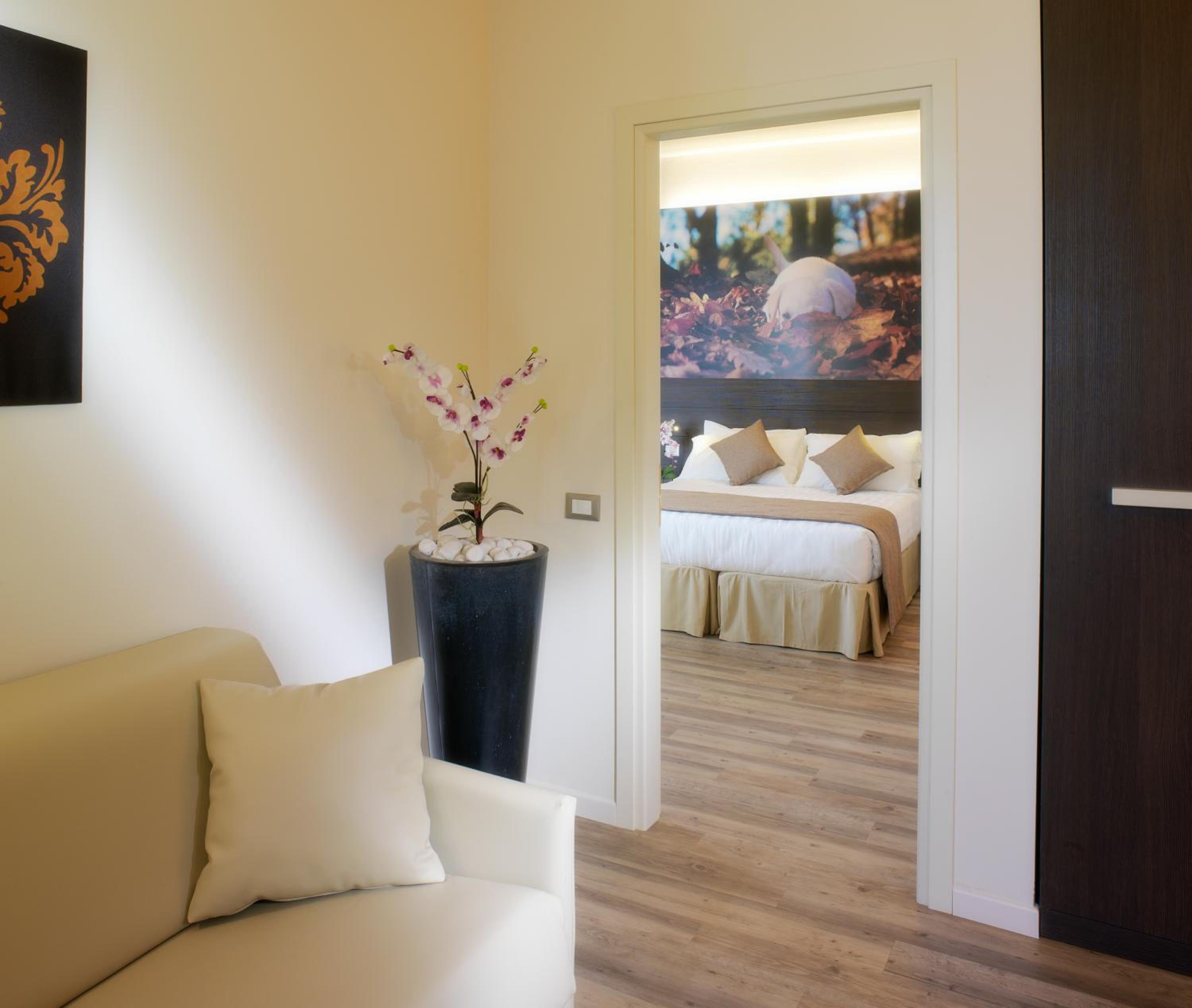 Junior Suite with Sea View - Photo 1