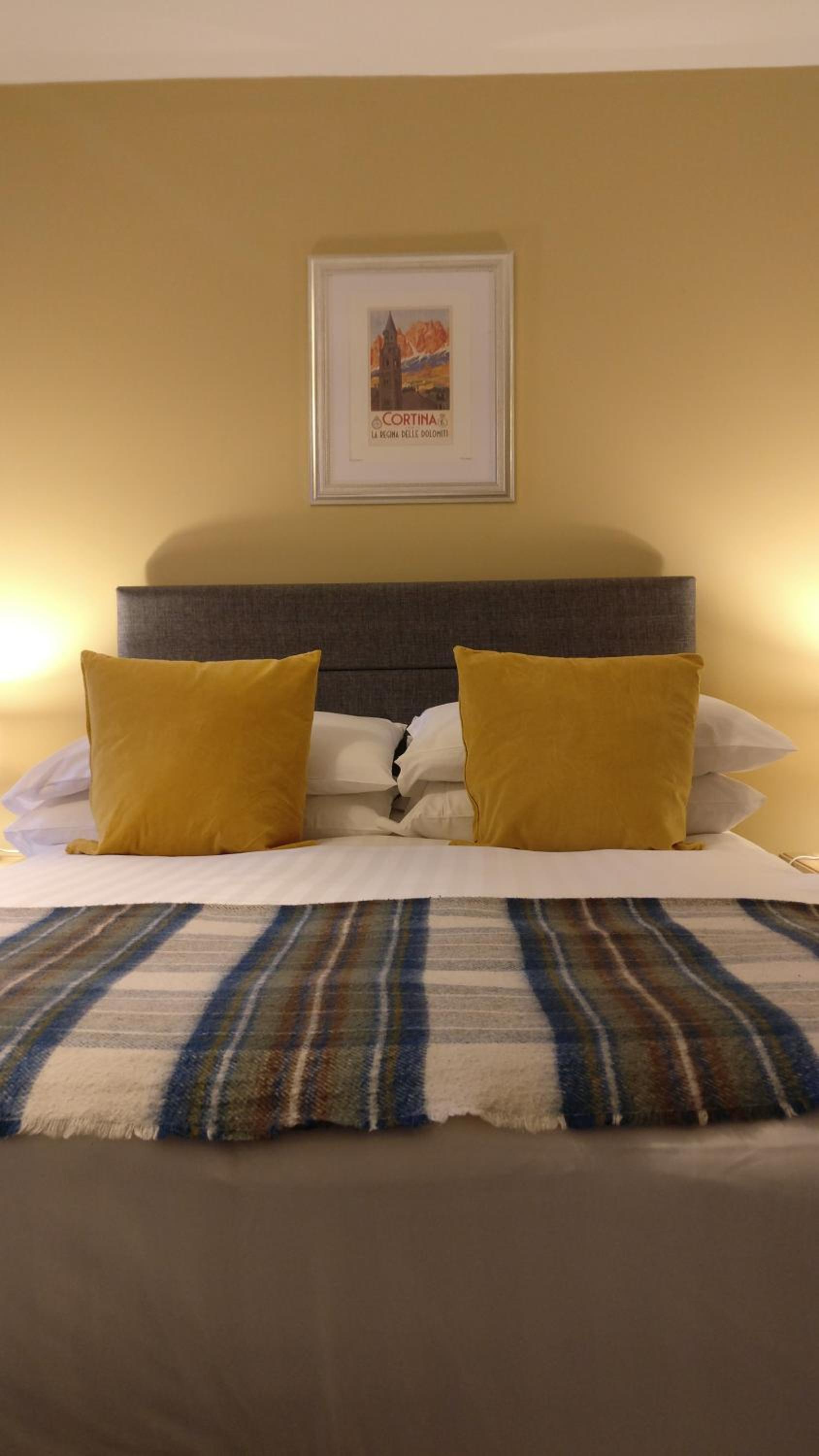 Double or Twin Room with Bathroom photo 2