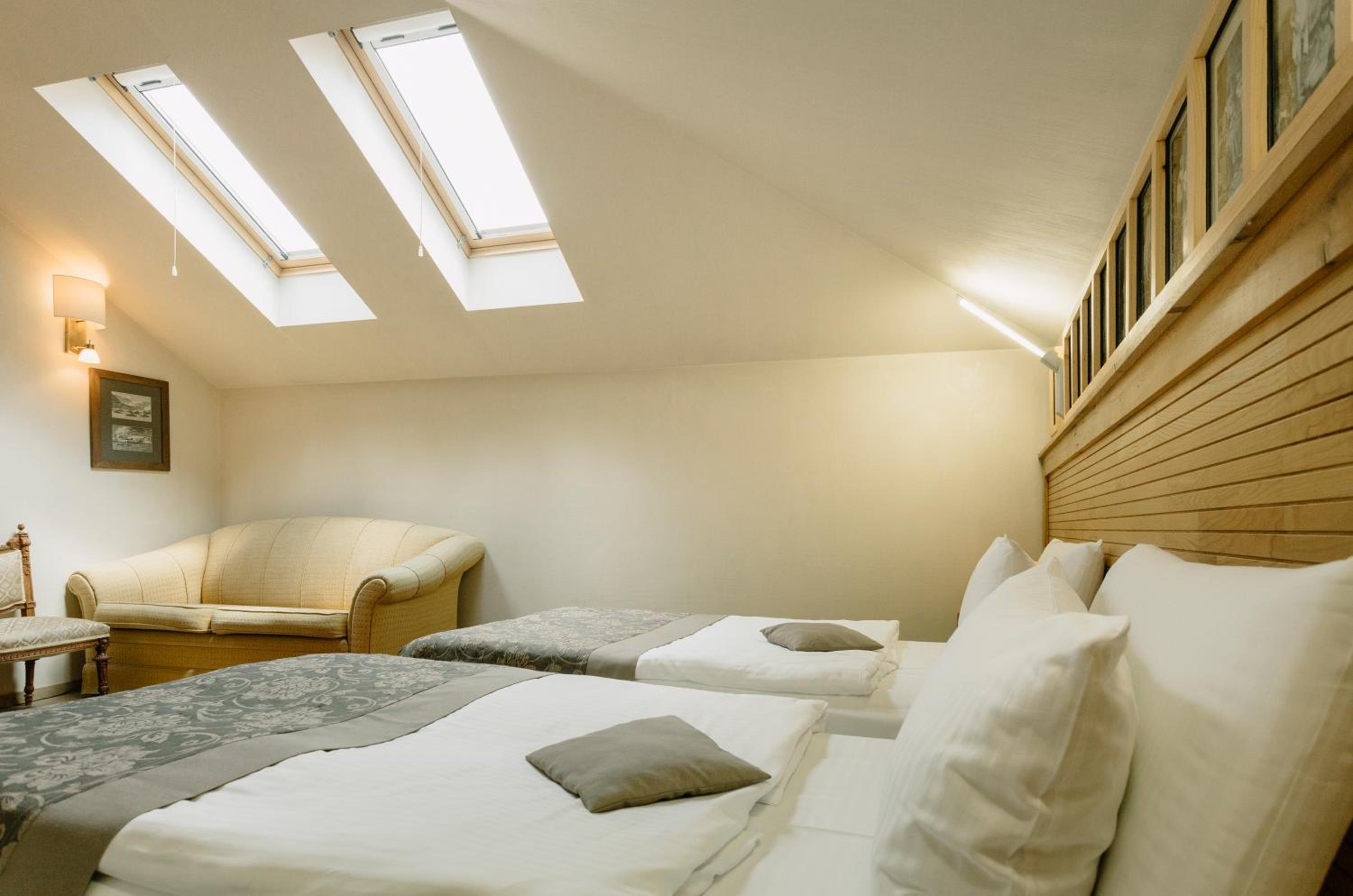 Standard Double or Twin Room photo 1
