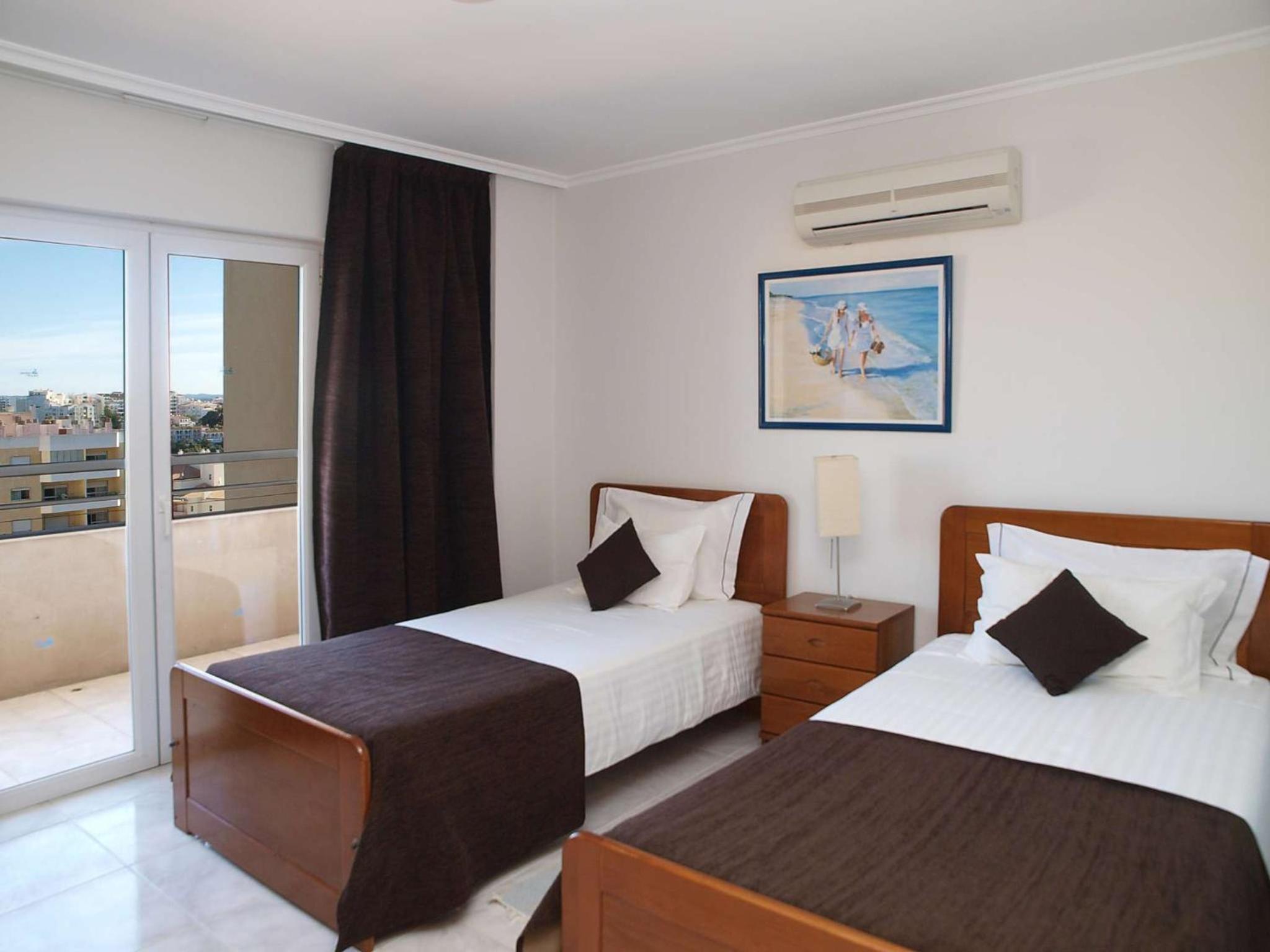 Apartamento de um quarto (3 adultos + 1 criança até 12 anos)