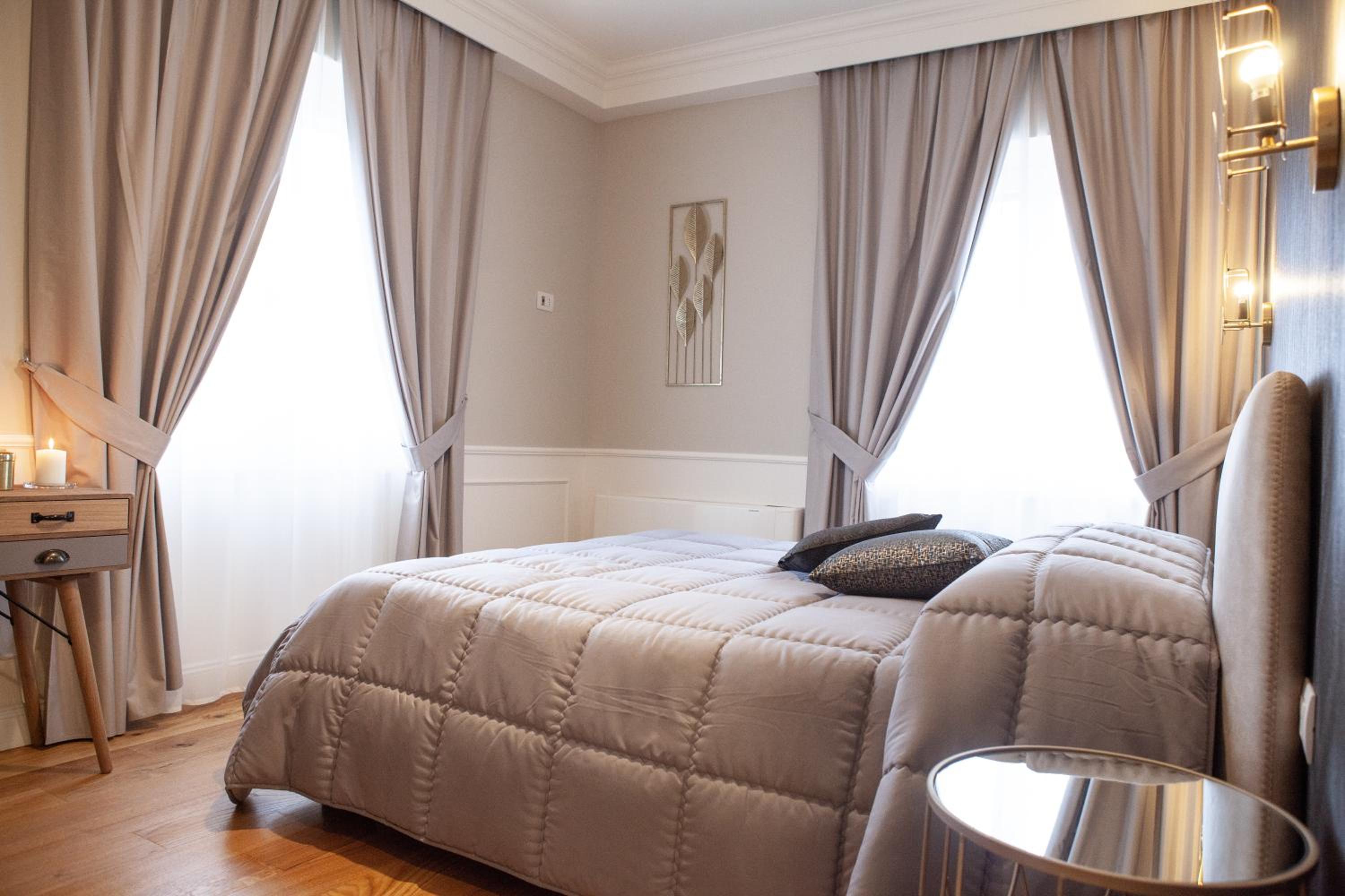 Double Room with Private Bathroom photo 1