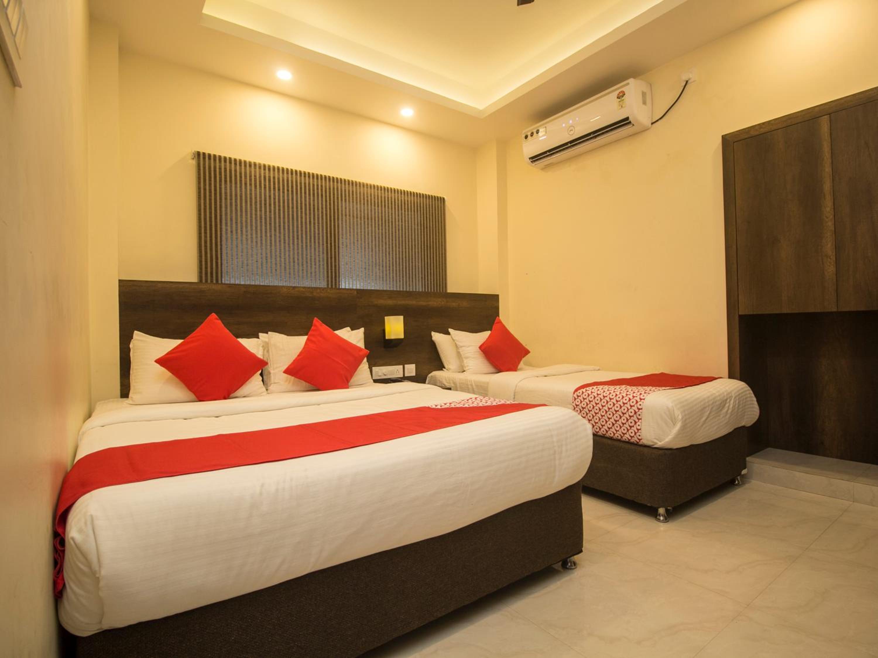 Standard Double or Twin Room - Photo 4