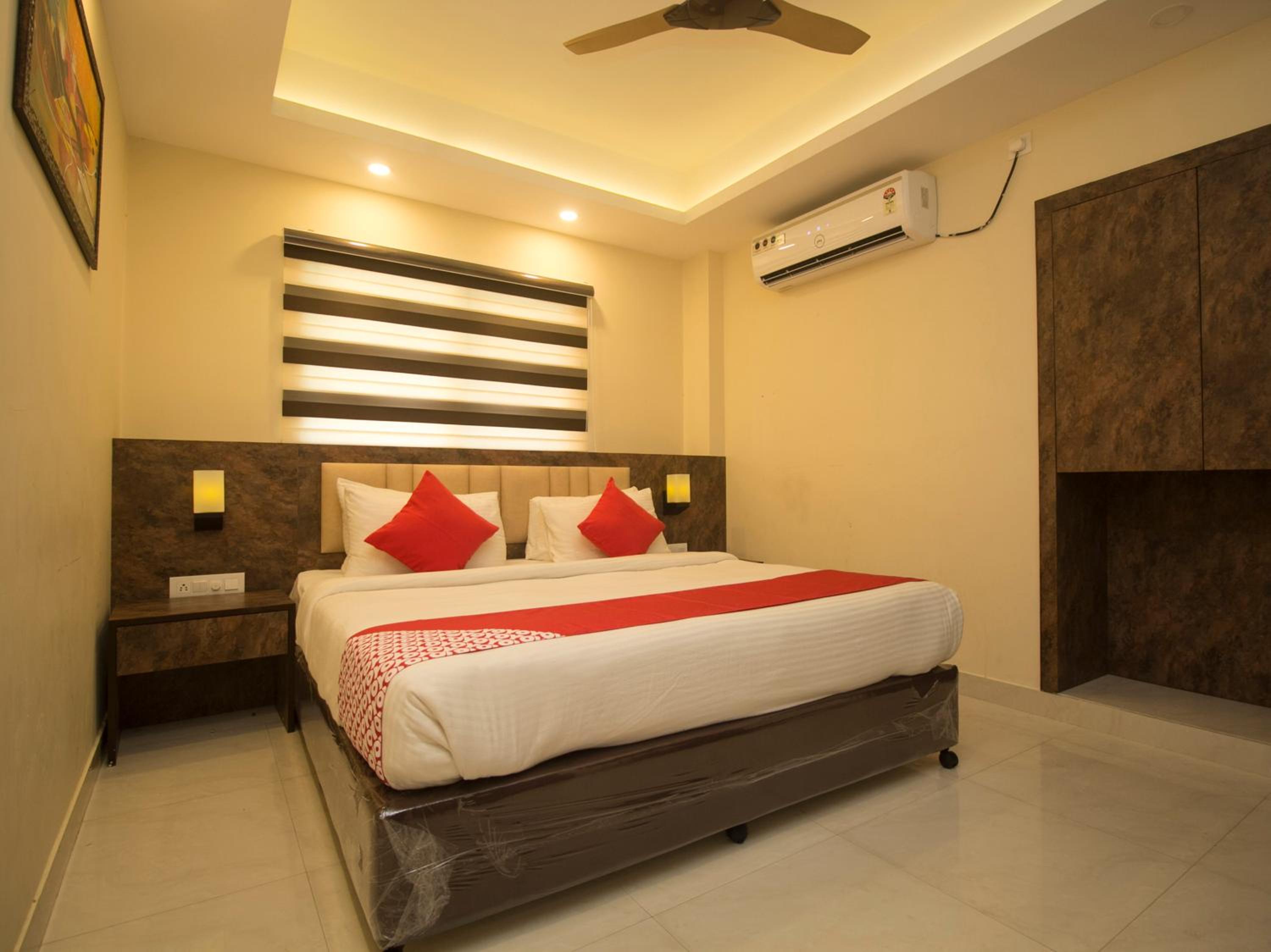 Standard Double or Twin Room - Photo 5
