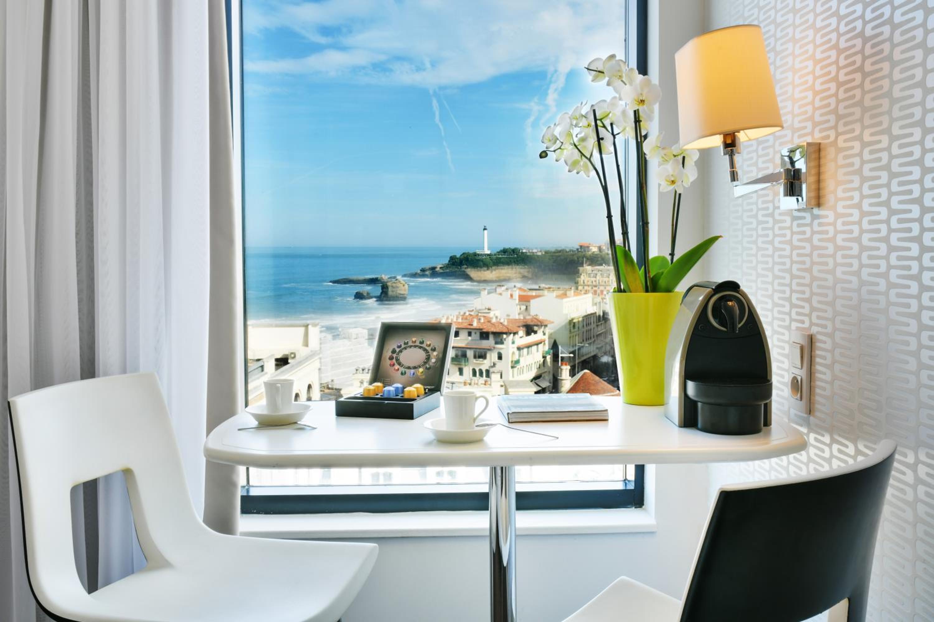 Privilege Double Room with Ocean View - Photo 8