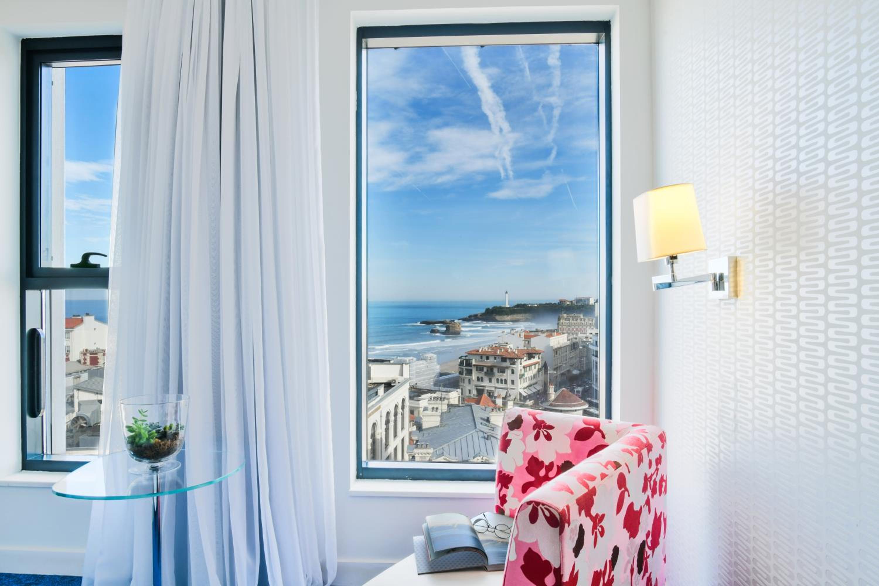 Privilege Double Room with Ocean View - Photo 2