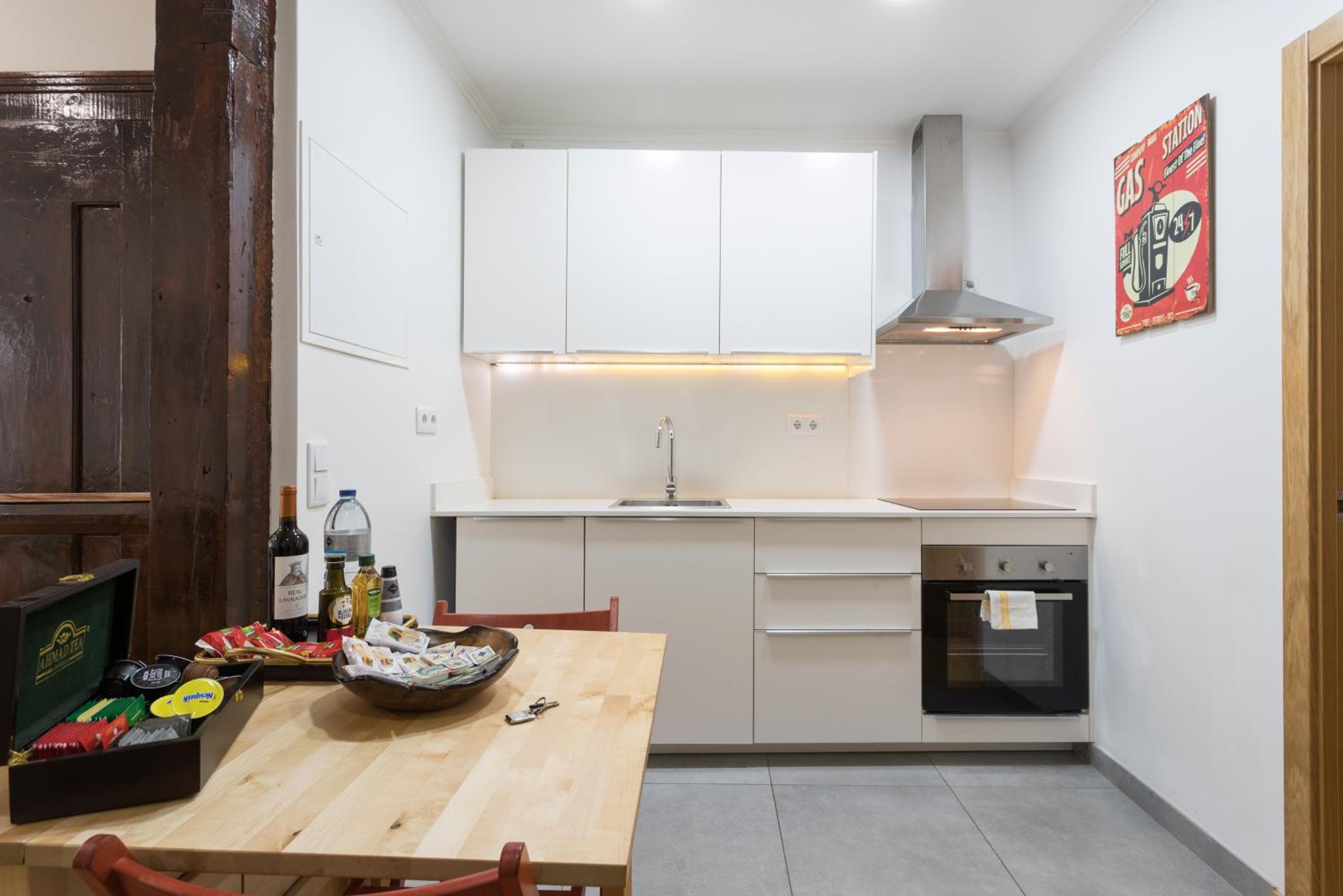 One-Bedroom Apartment - Photo 19