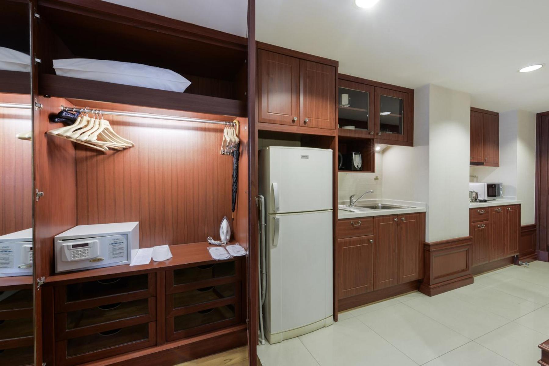 Deluxe Double Room photo 3