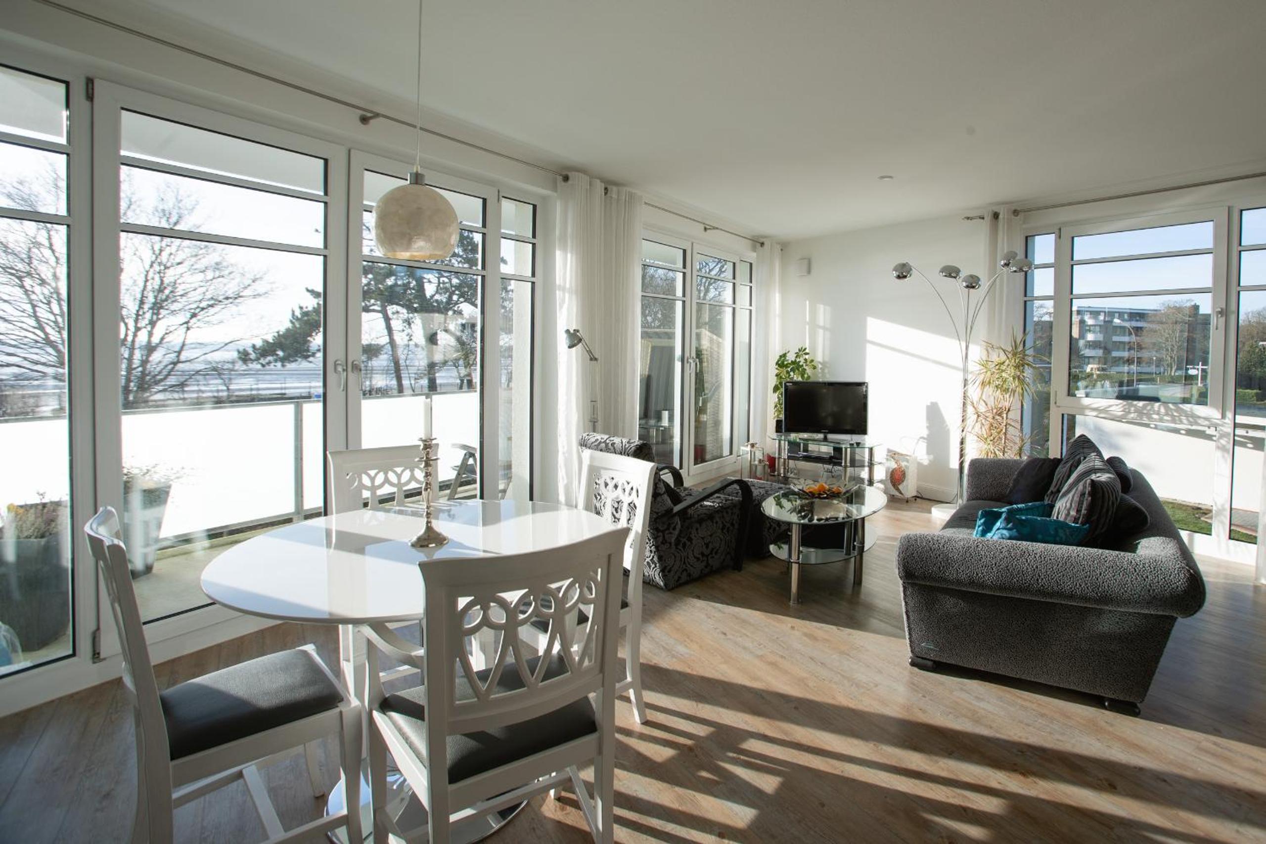 Apartment with Sea View photo 1