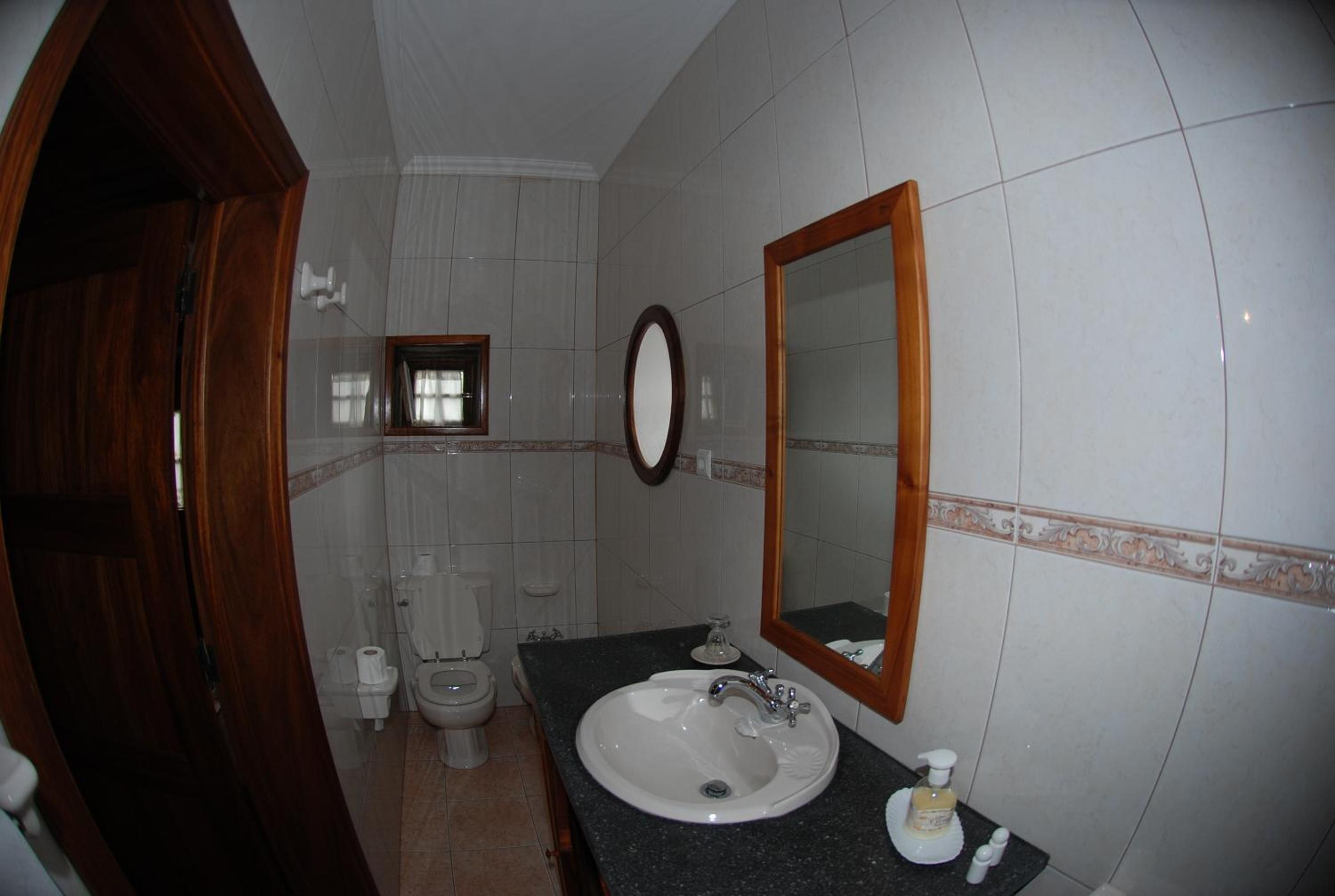 Double Room - Photo 5