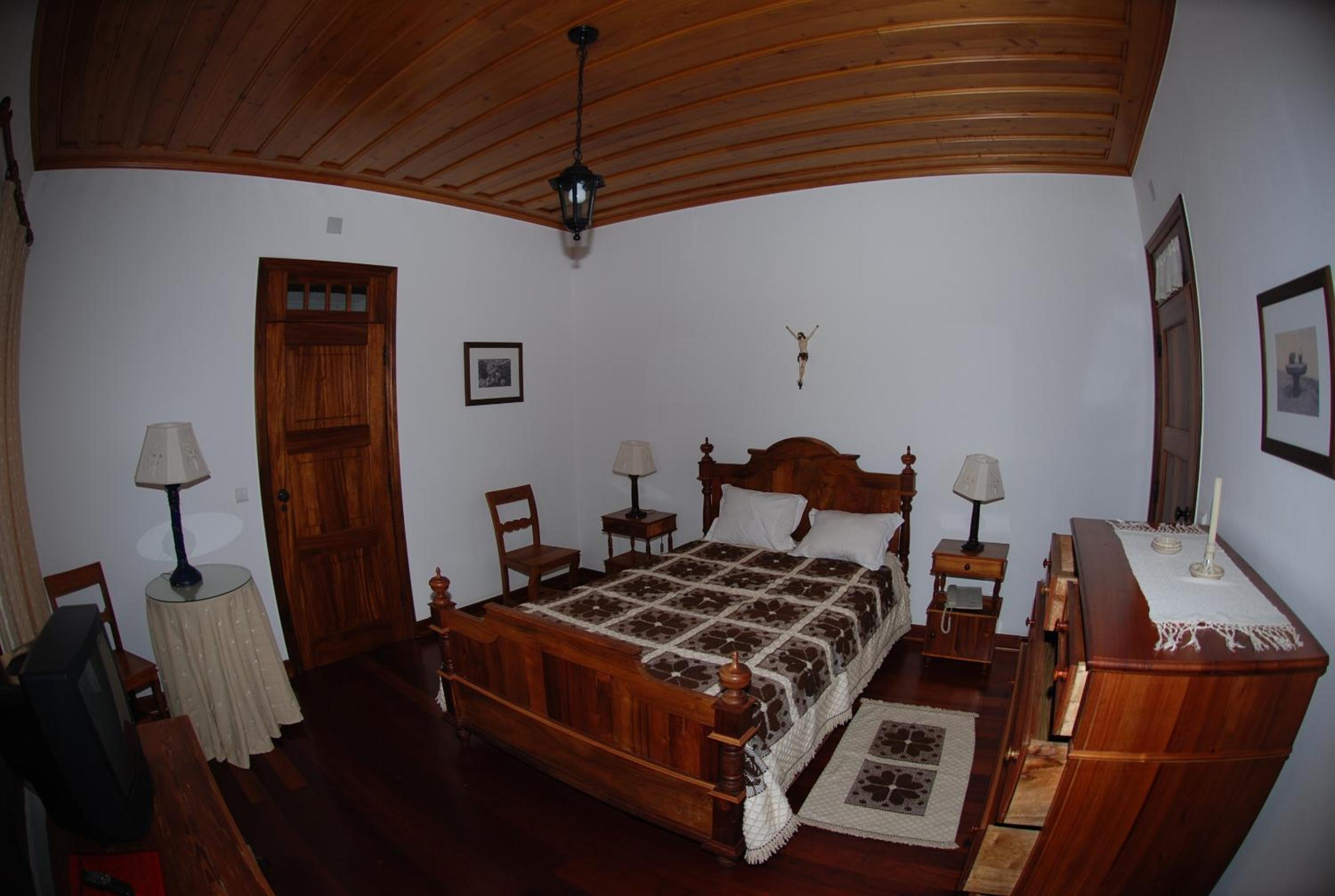 Double Room - Photo 9