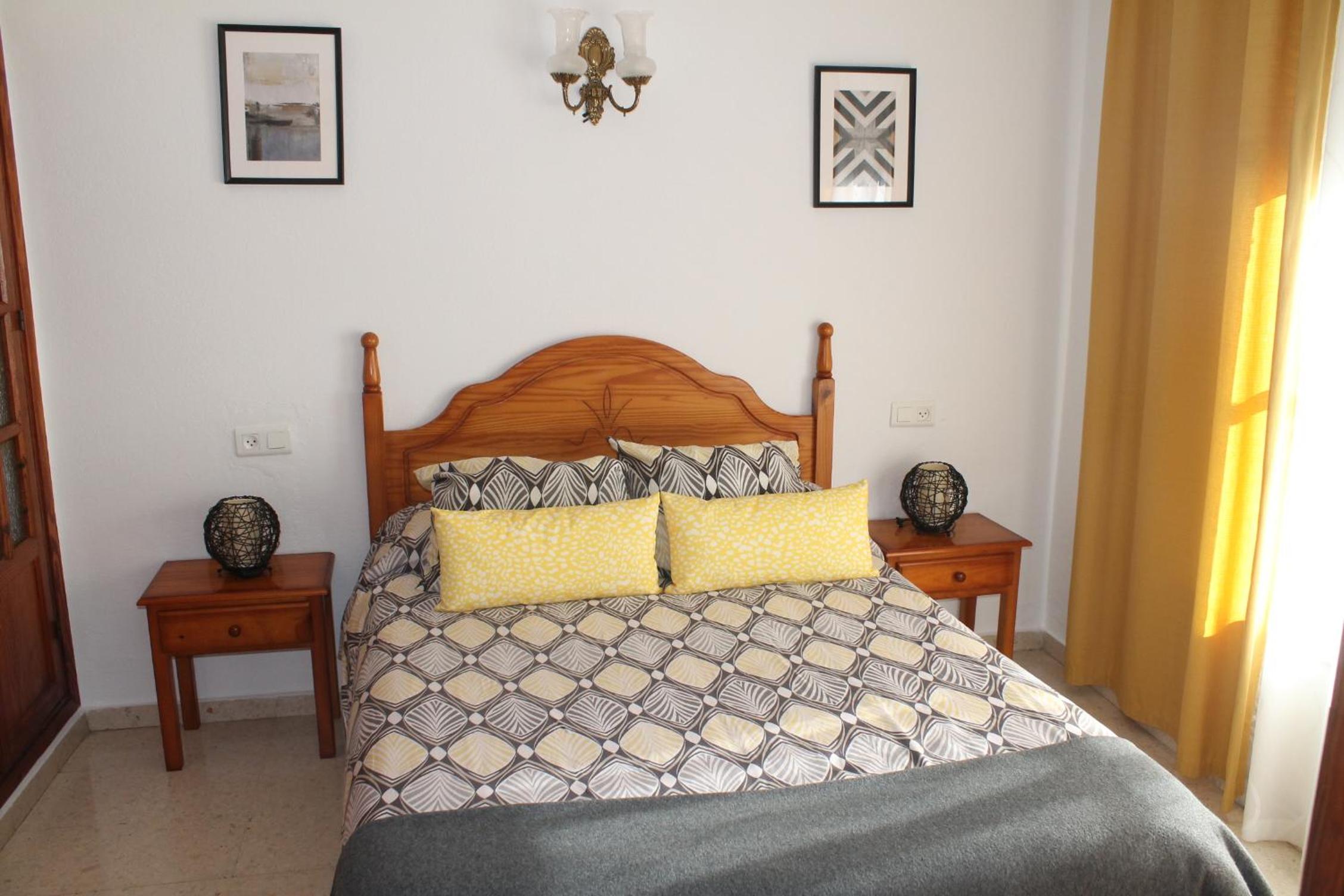 Two-Bedroom Apartment (2-4 Adults) - Photo 10