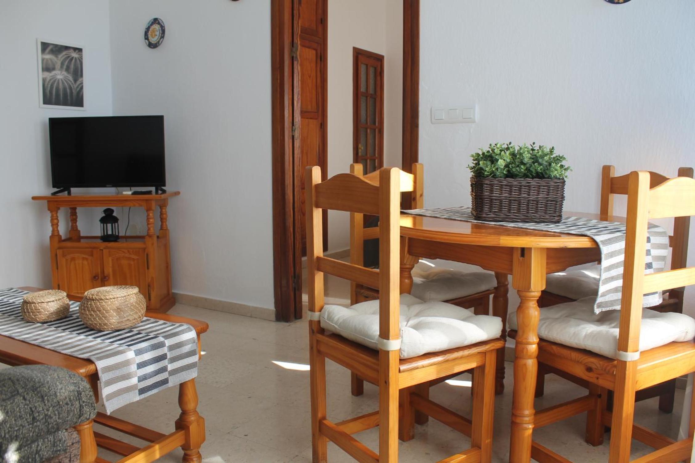 Two-Bedroom Apartment (2-4 Adults) - Photo 12