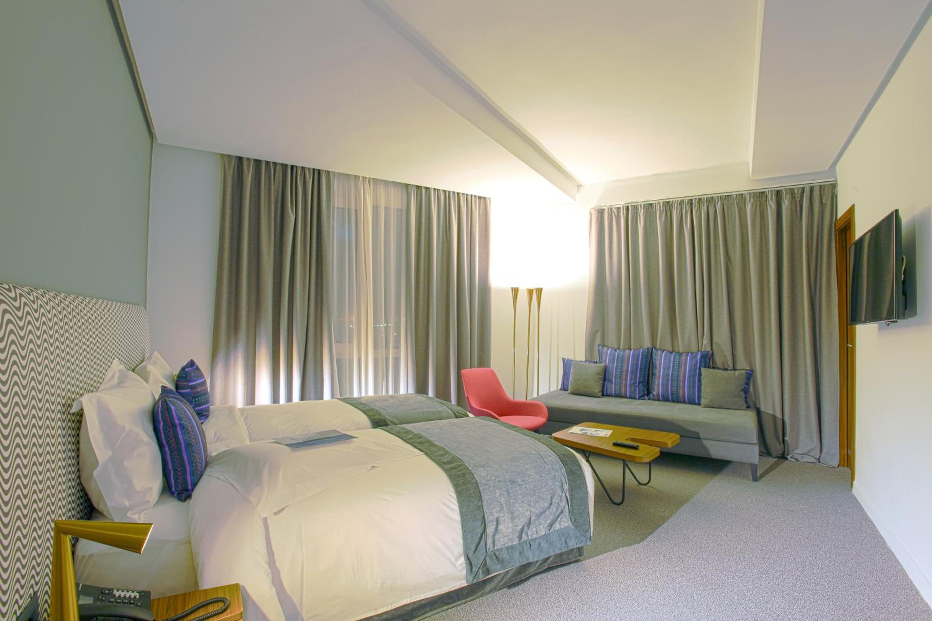 Superior Room - 2 Single Beds 1 Sofa Bed photo 2