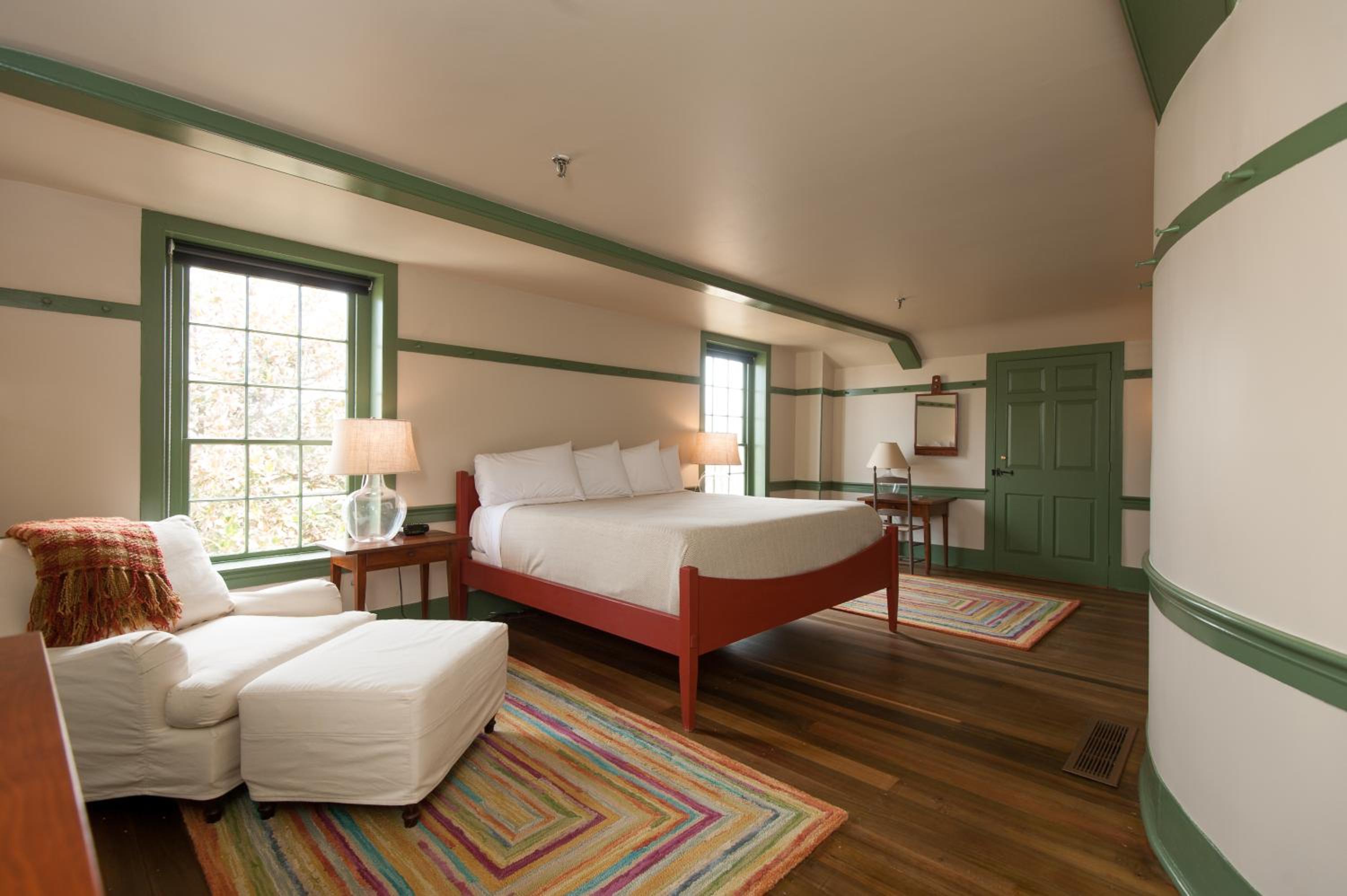 Deluxe King Room photo 3