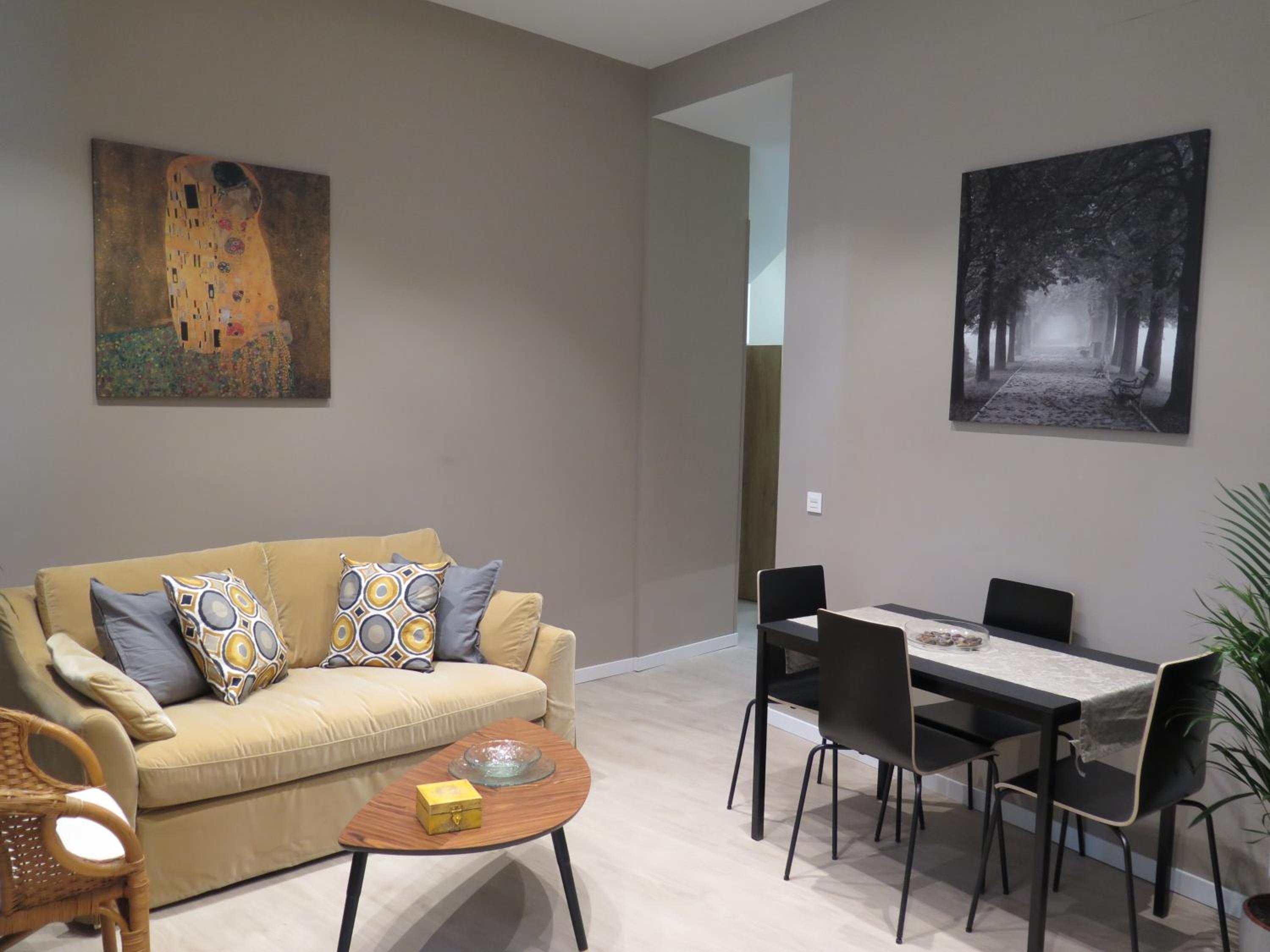One-Bedroom Apartment - Photo 10