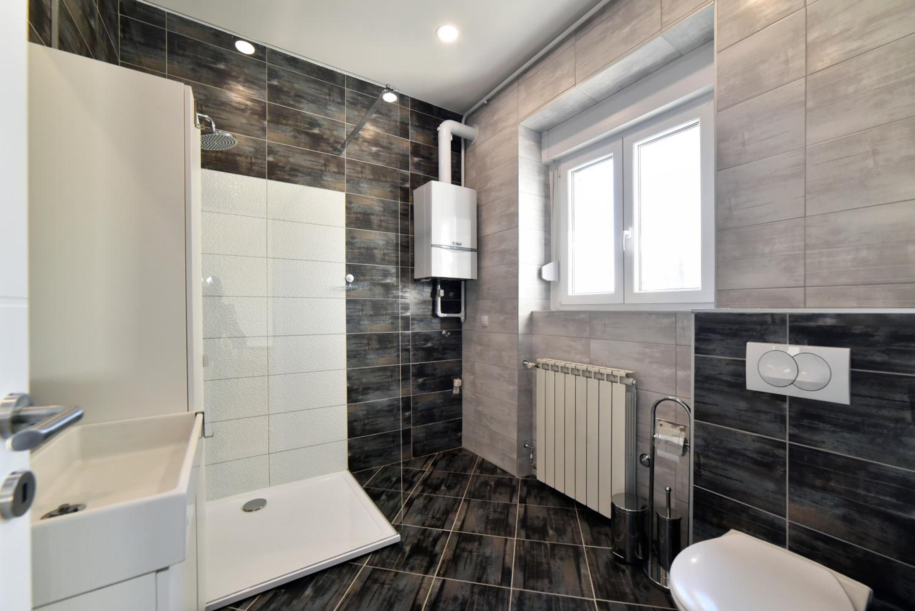 One-Bedroom Apartment - Photo 21