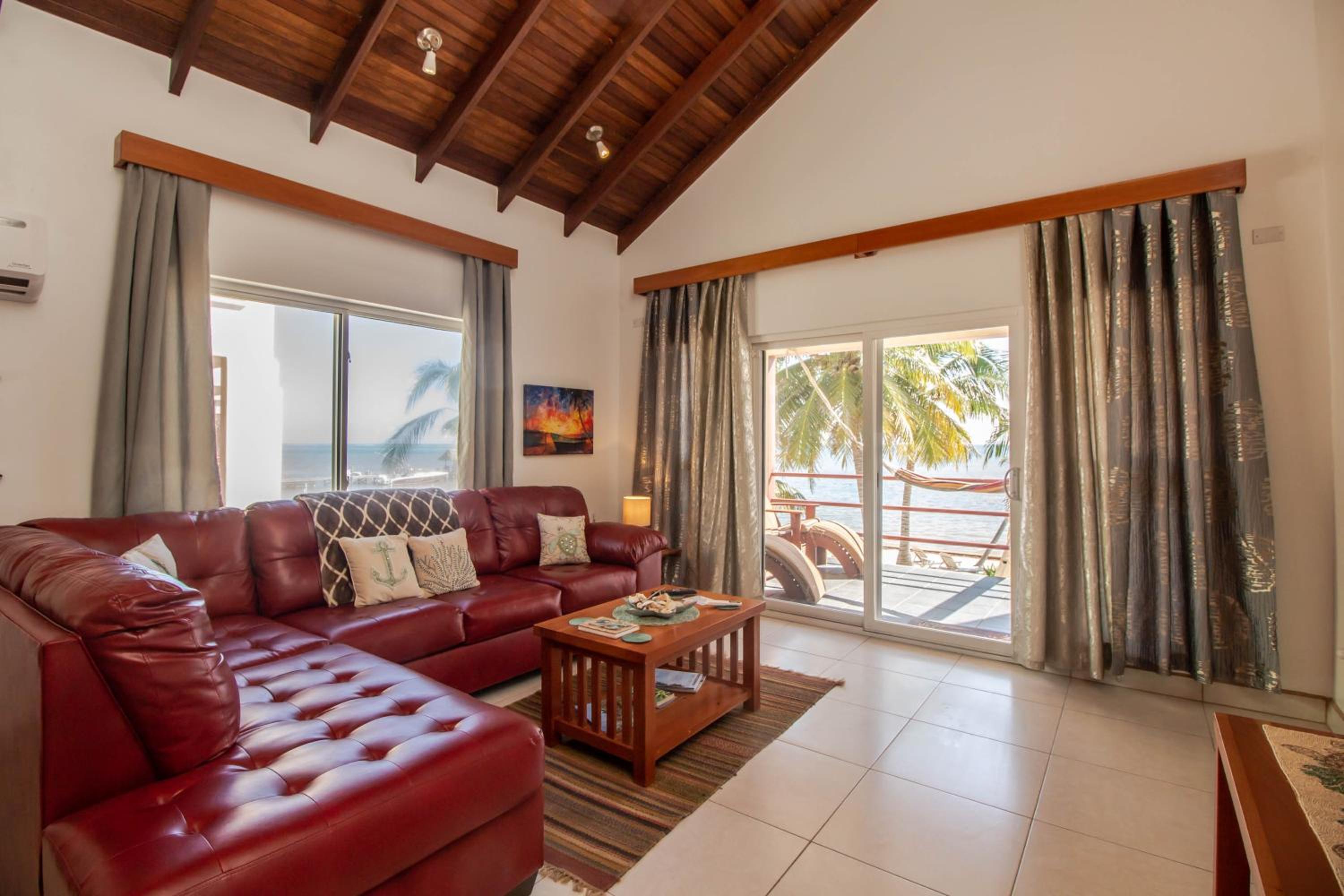 Queen Suite with Sea View