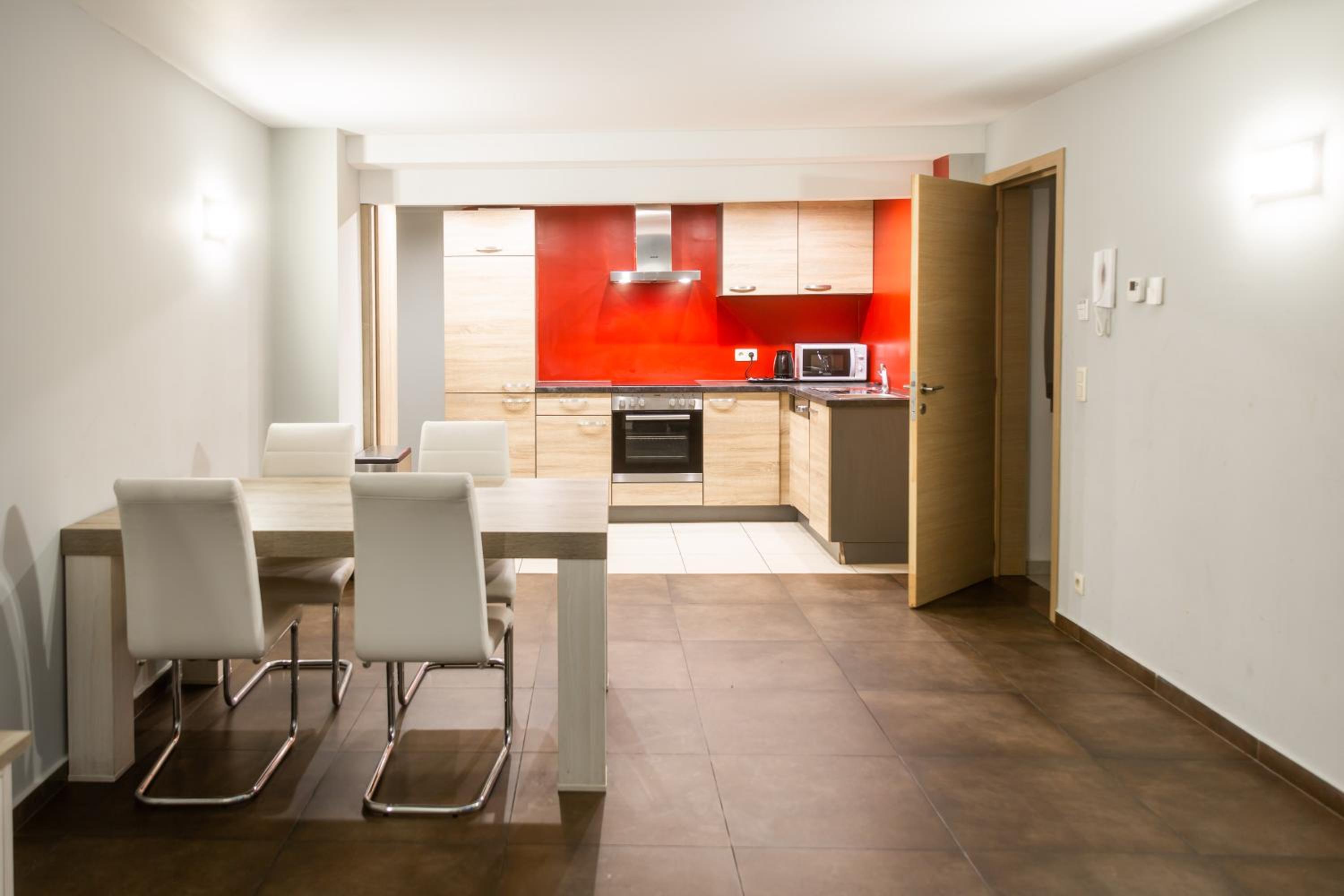 Deluxe Apartment (1 - 8 adults) photo 2