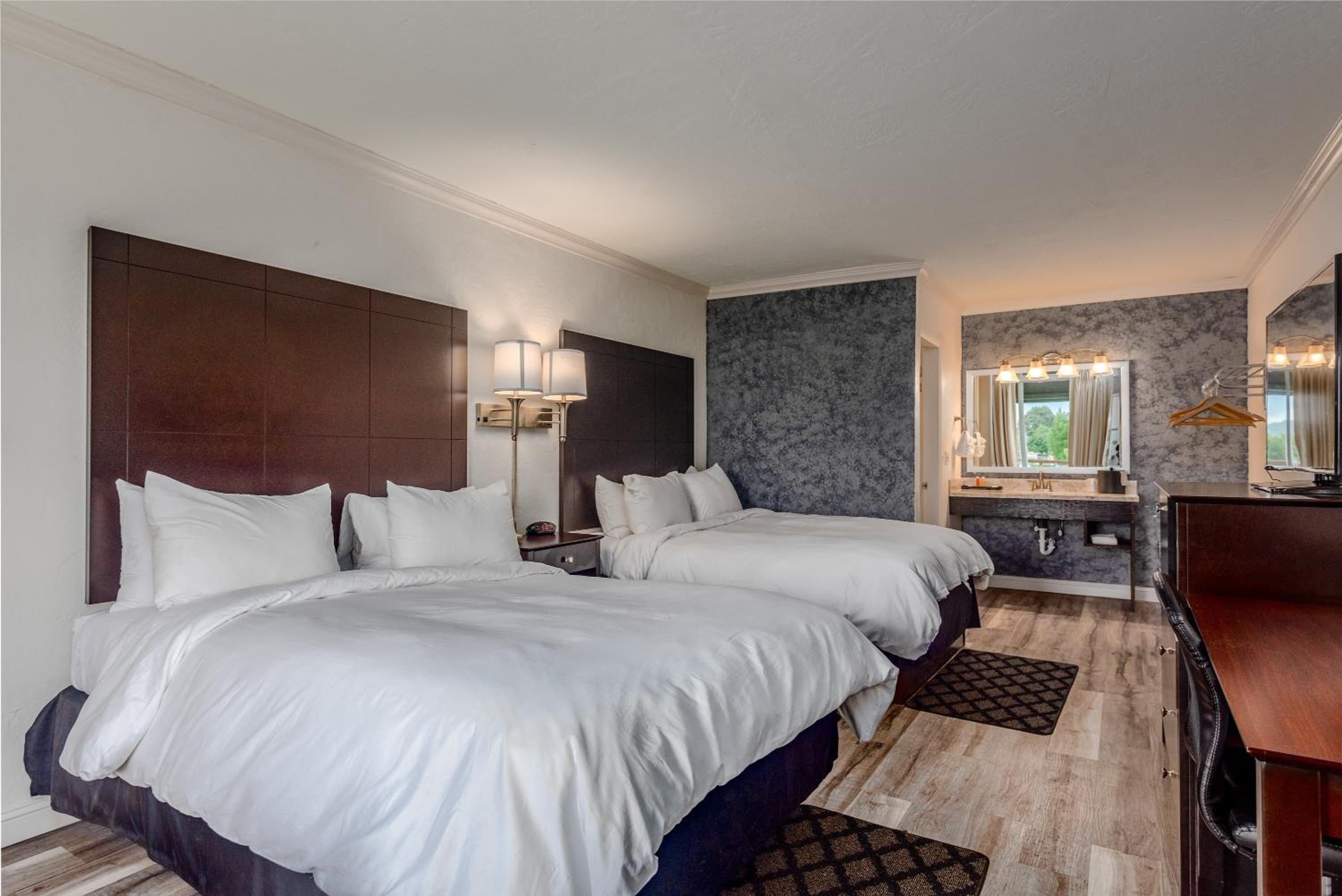 Double Room with Balcony photo 1
