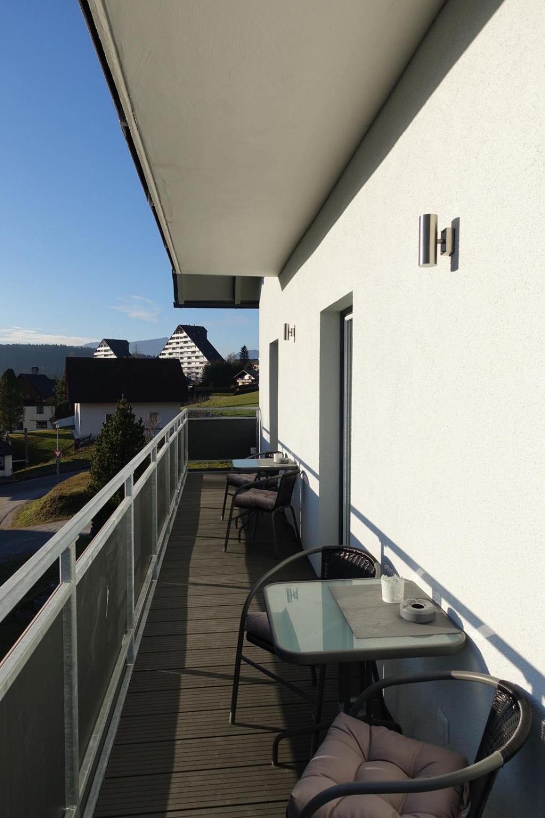 Junior Suite with Balcony photo 2