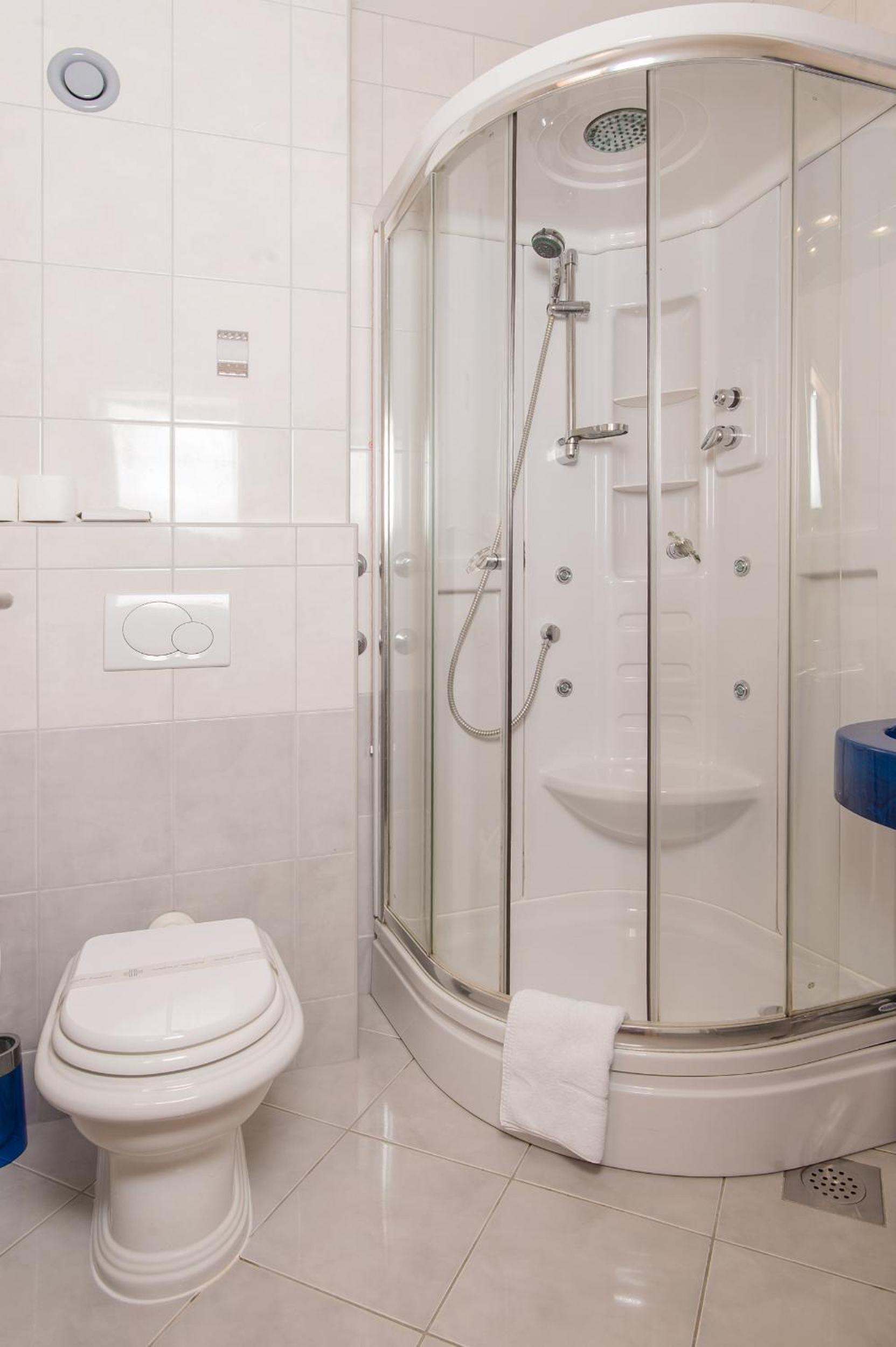 Standard Double Room with Balcony and Sea View - Photo 3